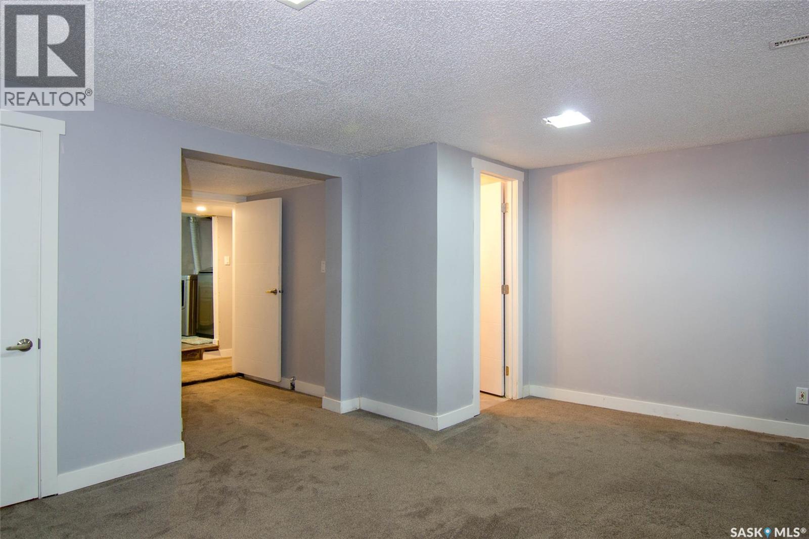 308 Hilliard Street E Property Photo 24