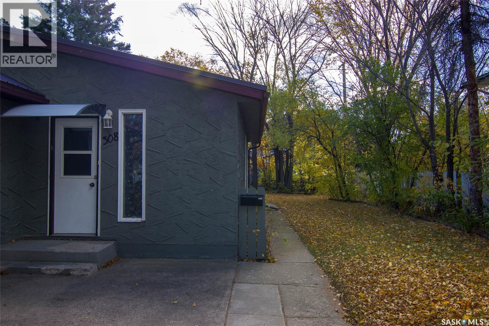 308 Hilliard Street E Property Photo 33