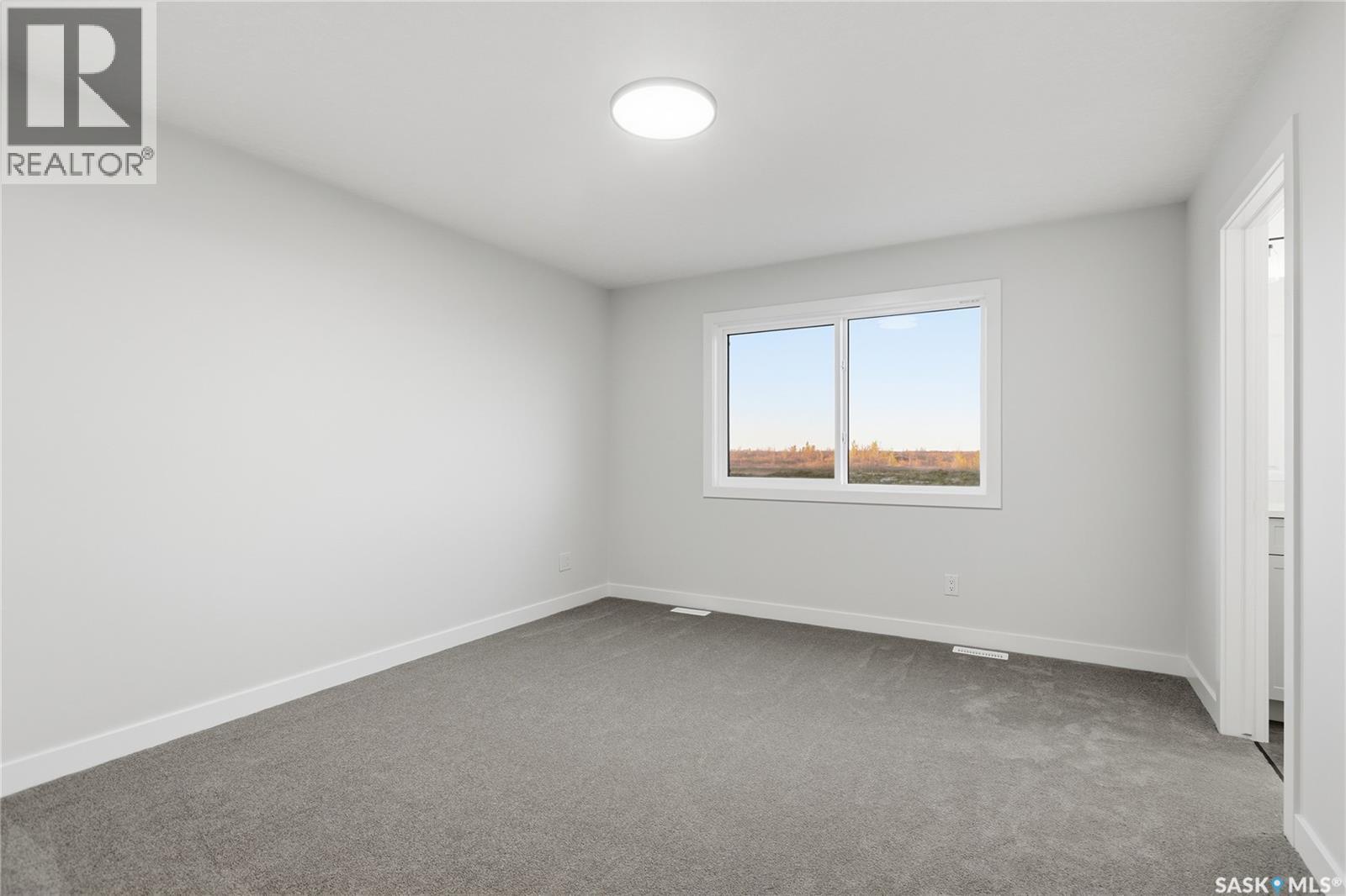141 Emma Crescent Property Photo 15