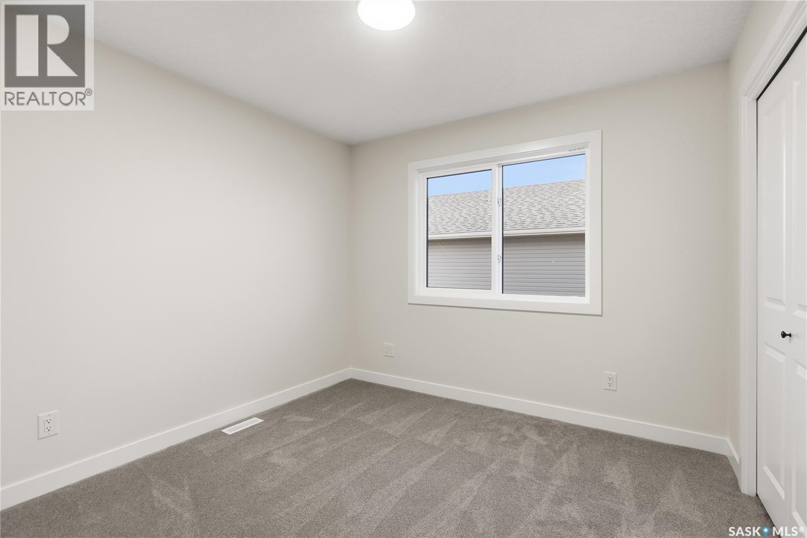 141 Emma Crescent Property Photo 23