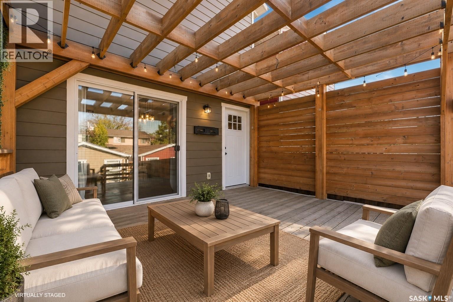 323 1st Street E Property Photo 35