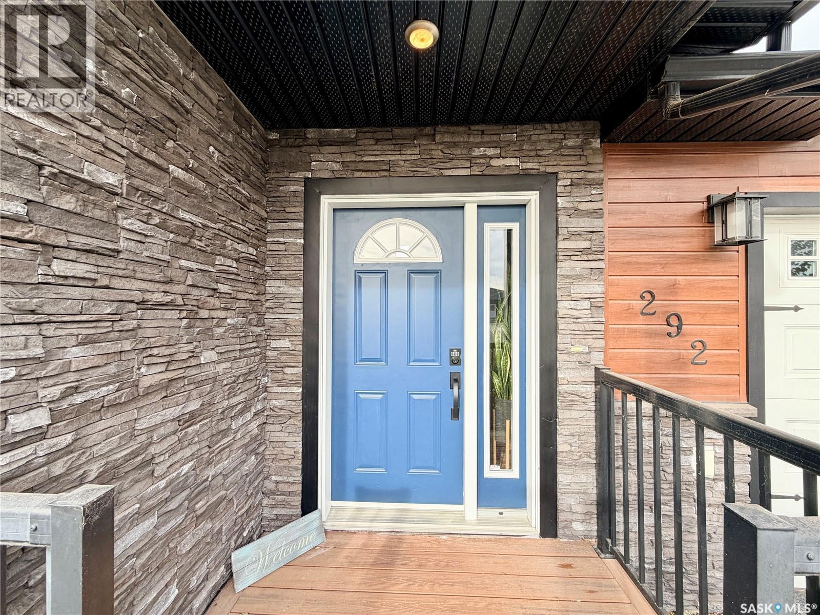 292 15th Street Property Photo 2