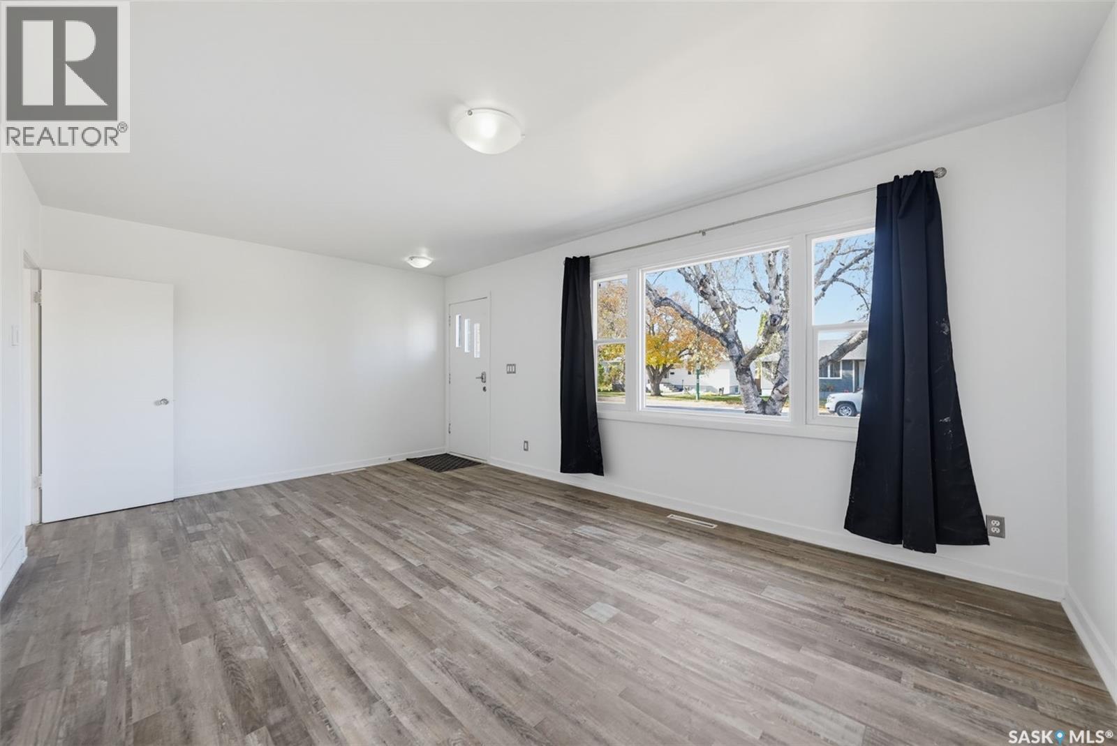 1405 Cumberland Avenue S Property Photo 5