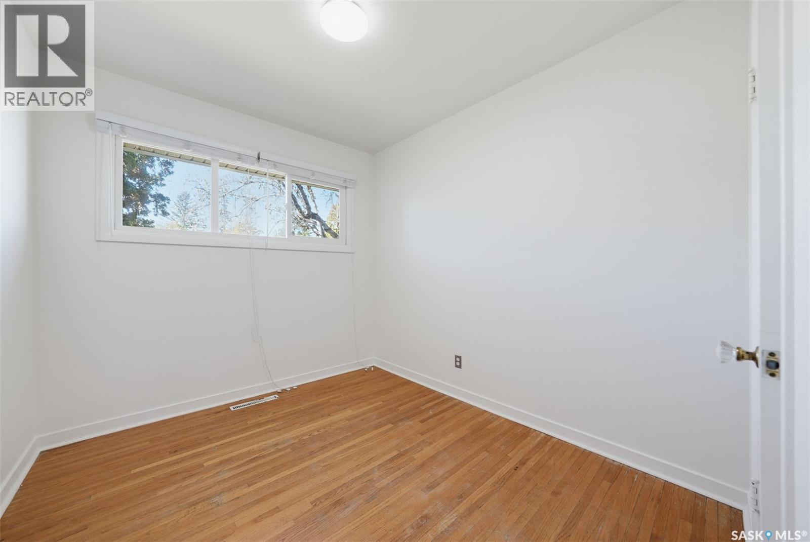 1405 Cumberland Avenue S Property Photo 11