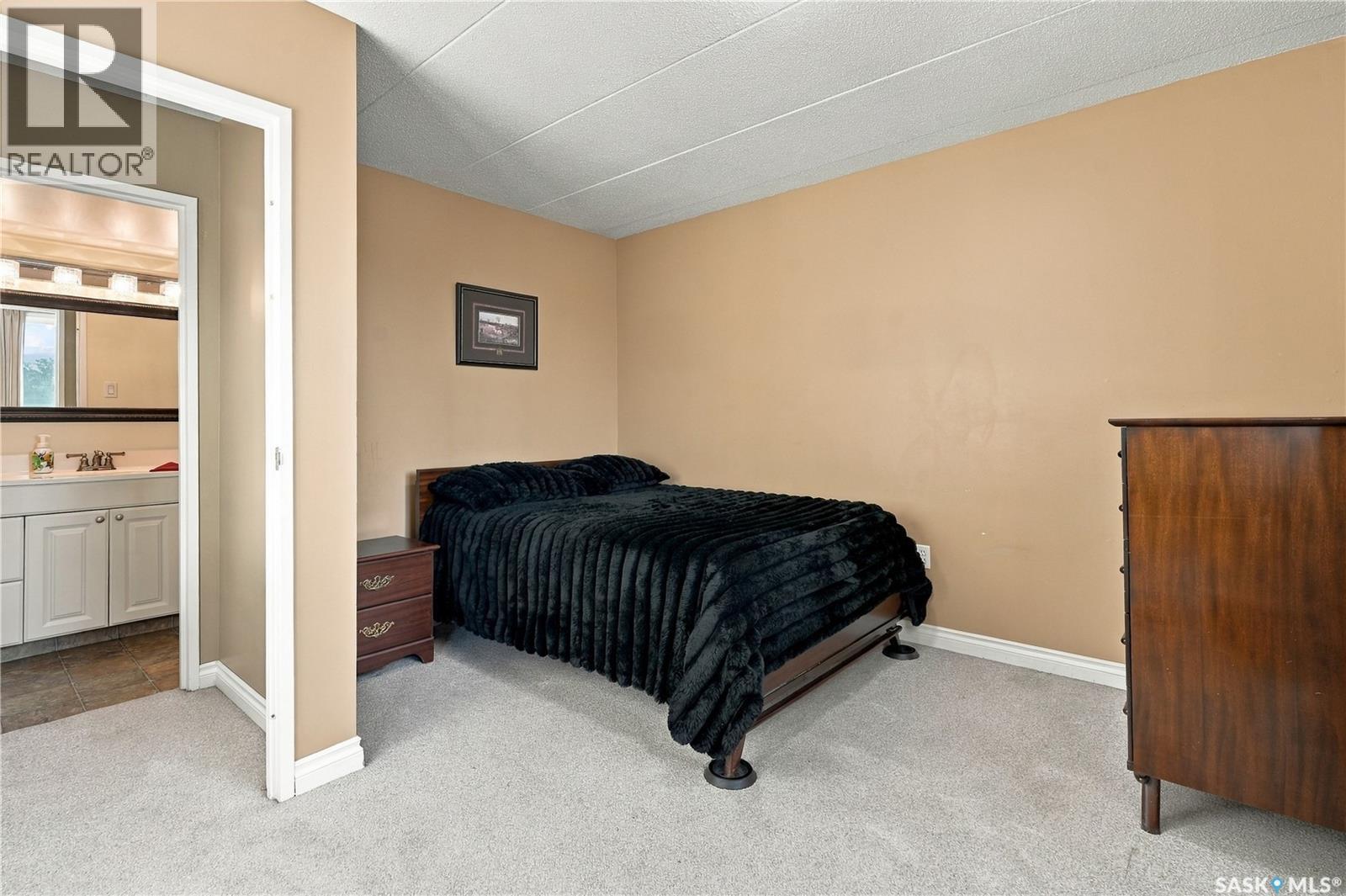 324 65 Westfield Drive Property Photo 20