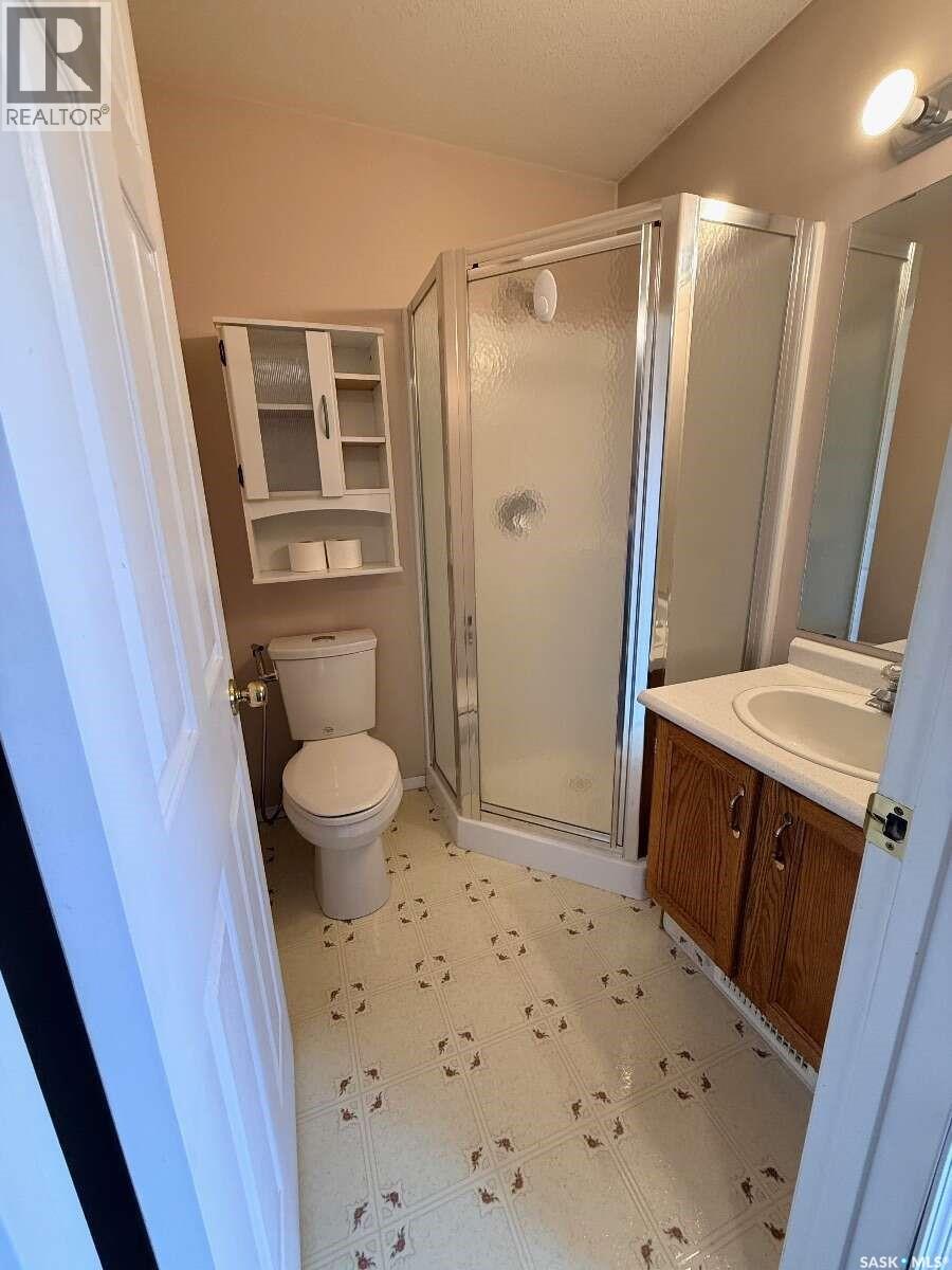 2606 42nd Avenue Property Photo 9