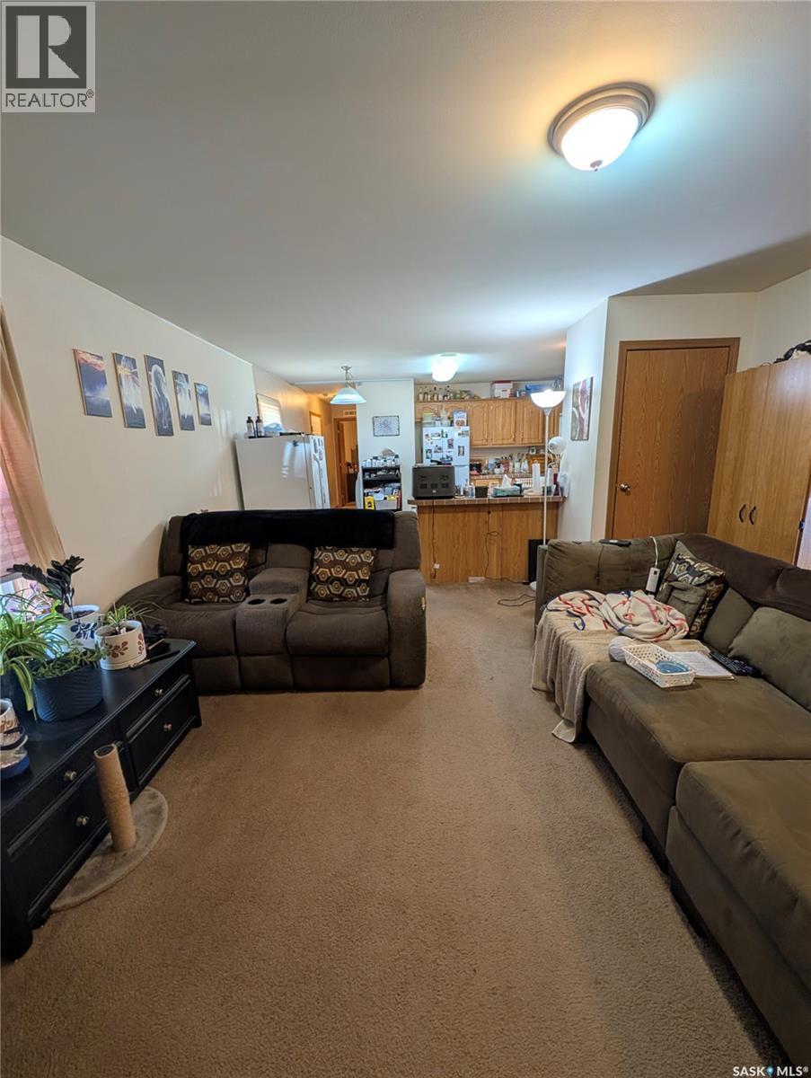 B24 1295 9th Avenue Ne Property Photo 3