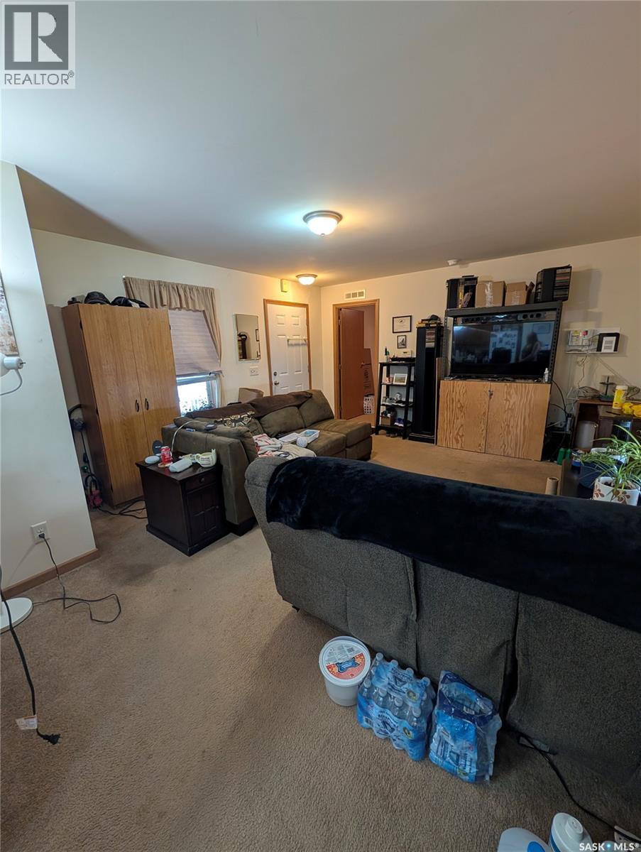 B24 1295 9th Avenue Ne Property Photo 5