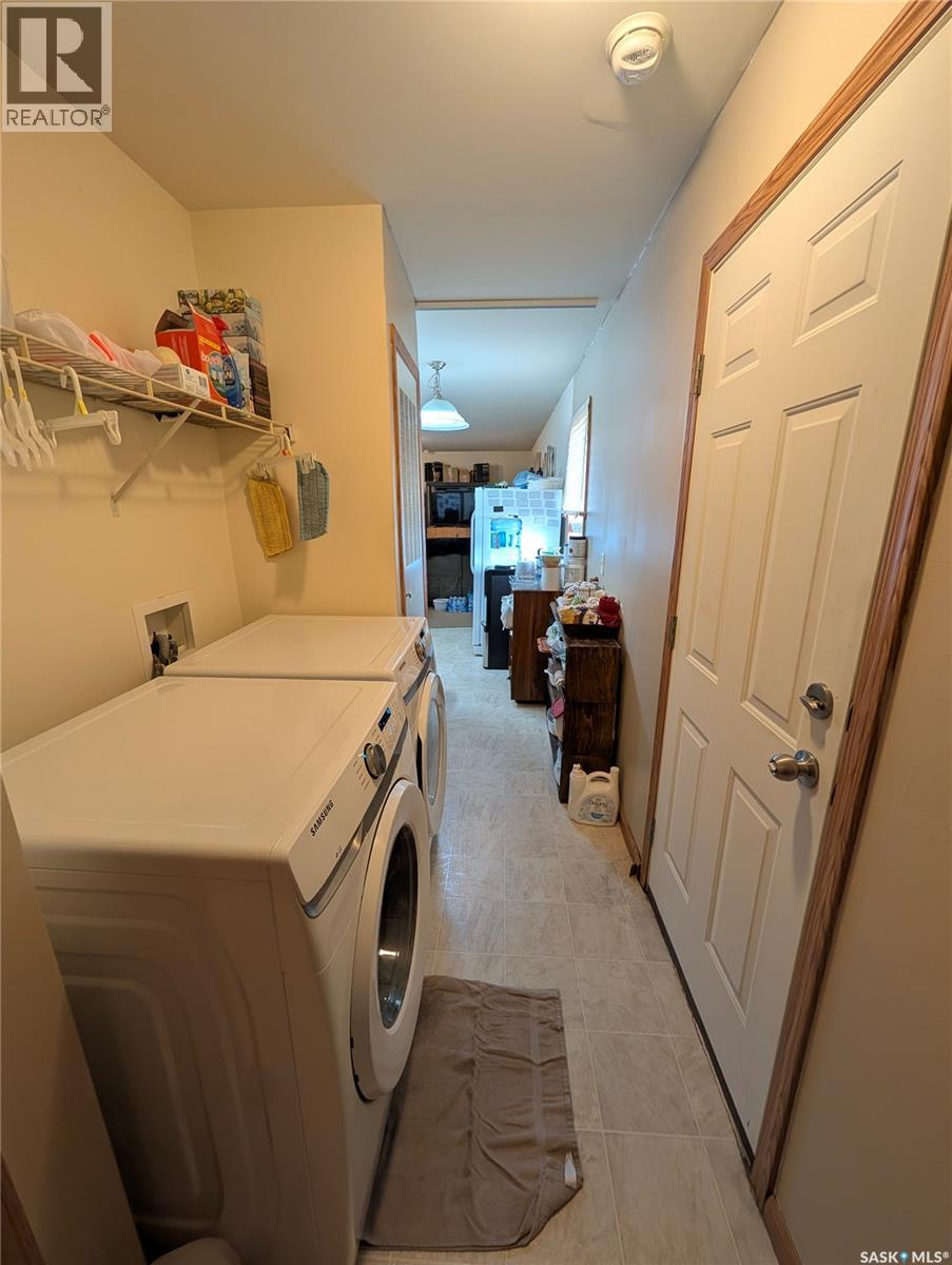 B24 1295 9th Avenue Ne Property Photo 10