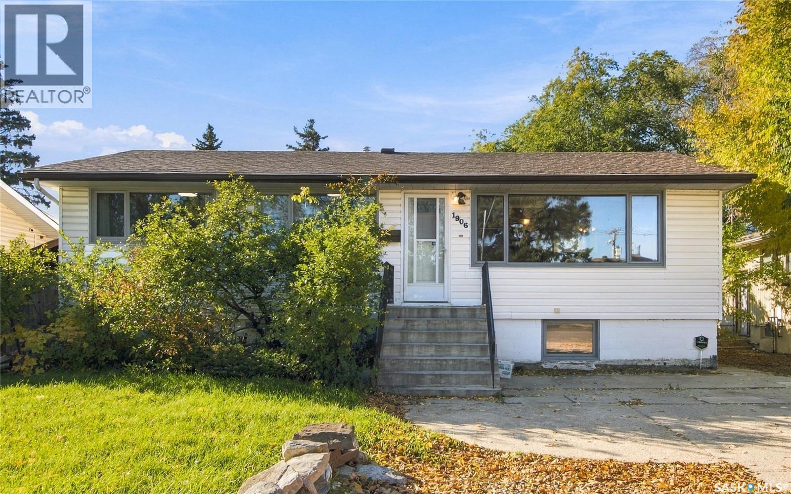 1906 St Charles AVENUE Property Photo 1