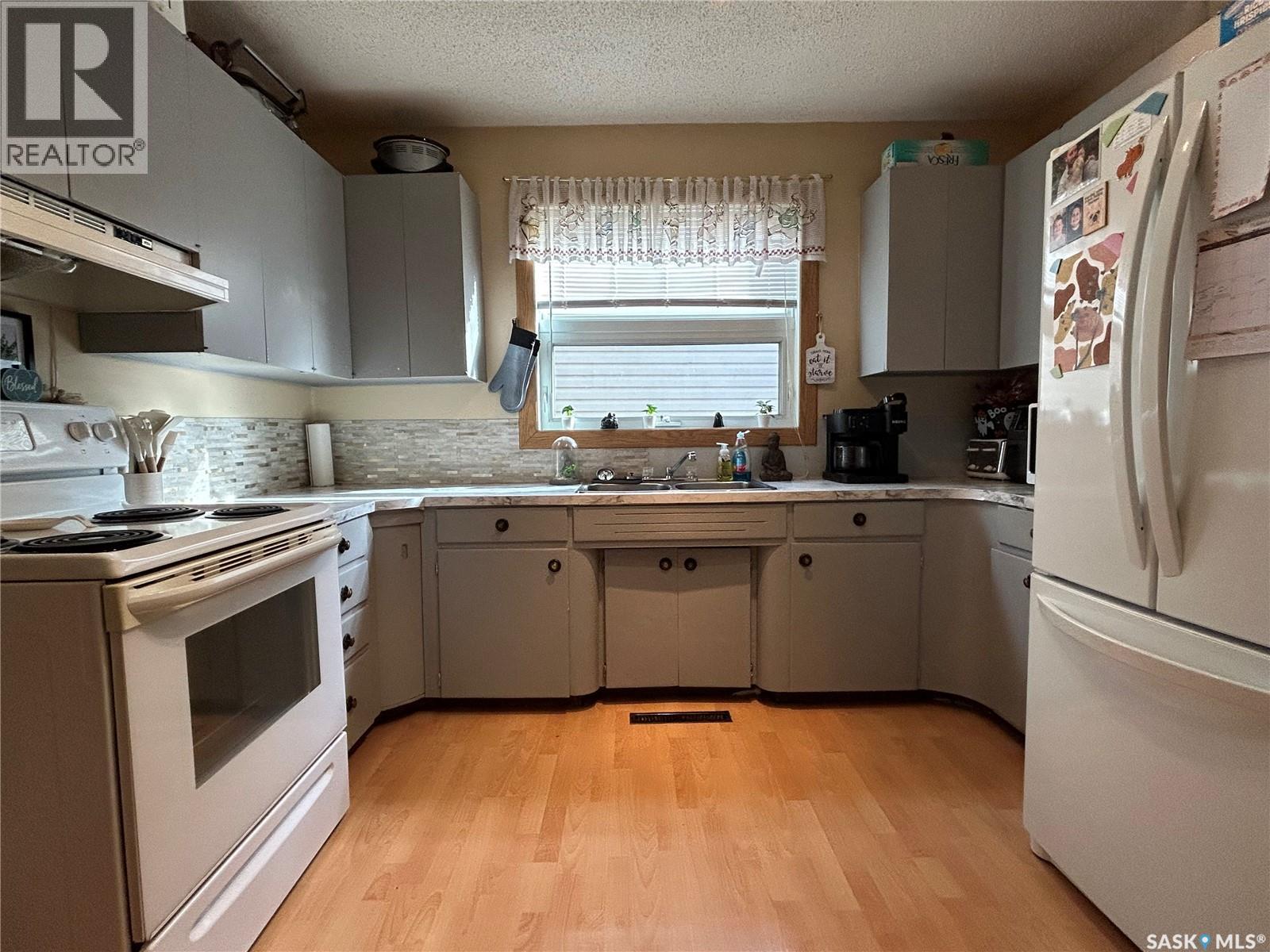 714 Carbon Avenue Property Photo 11