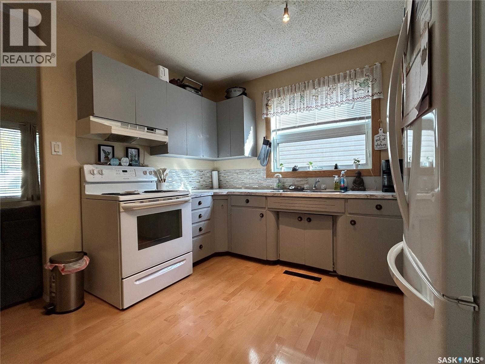 714 Carbon Avenue Property Photo 12