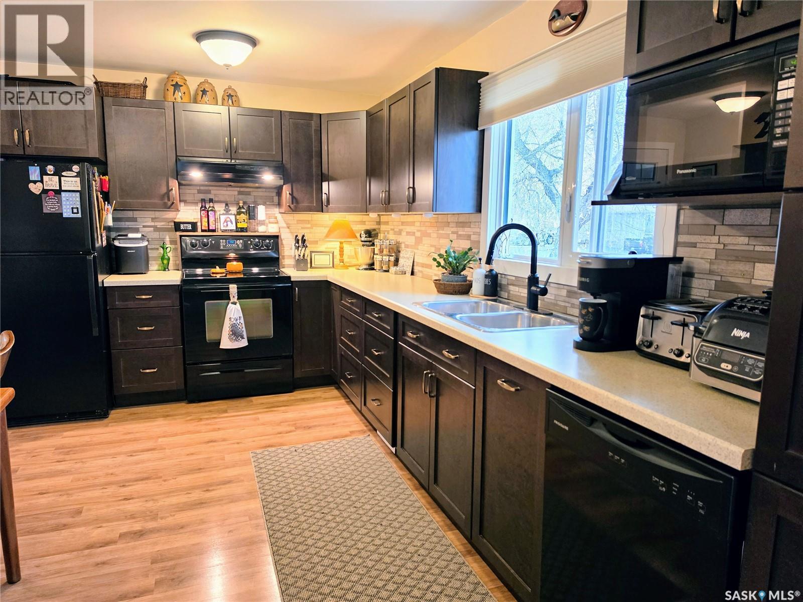 234 12th Street Property Photo 4
