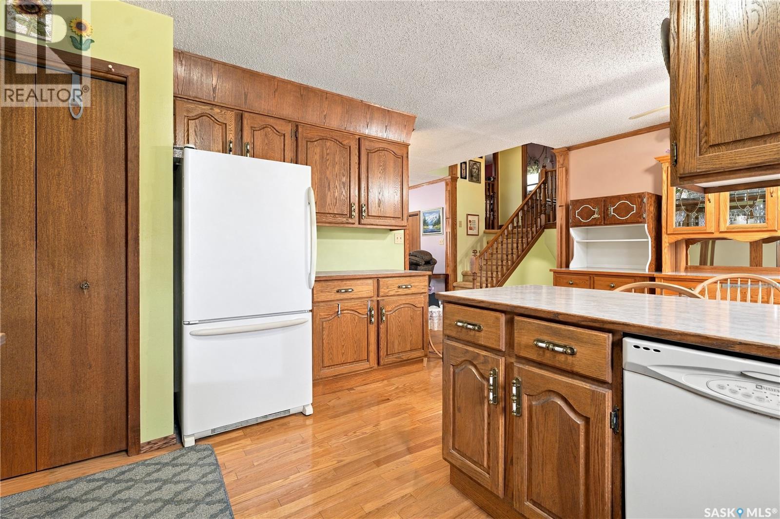 374 Thain Crescent Property Photo 12