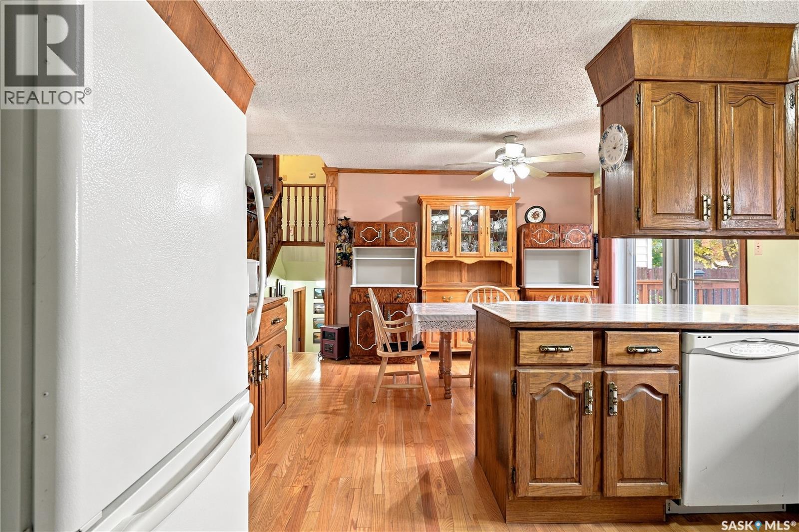 374 Thain Crescent Property Photo 14