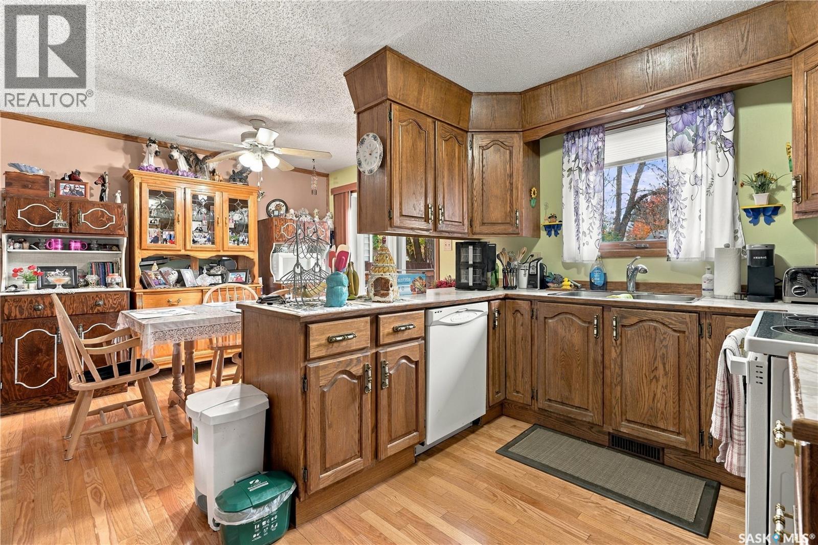 374 Thain Crescent Property Photo 15