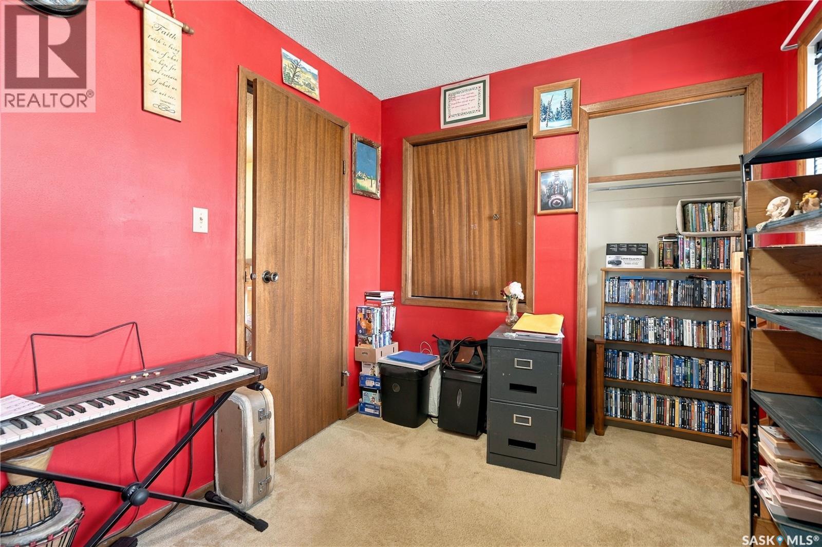 374 Thain Crescent Property Photo 19