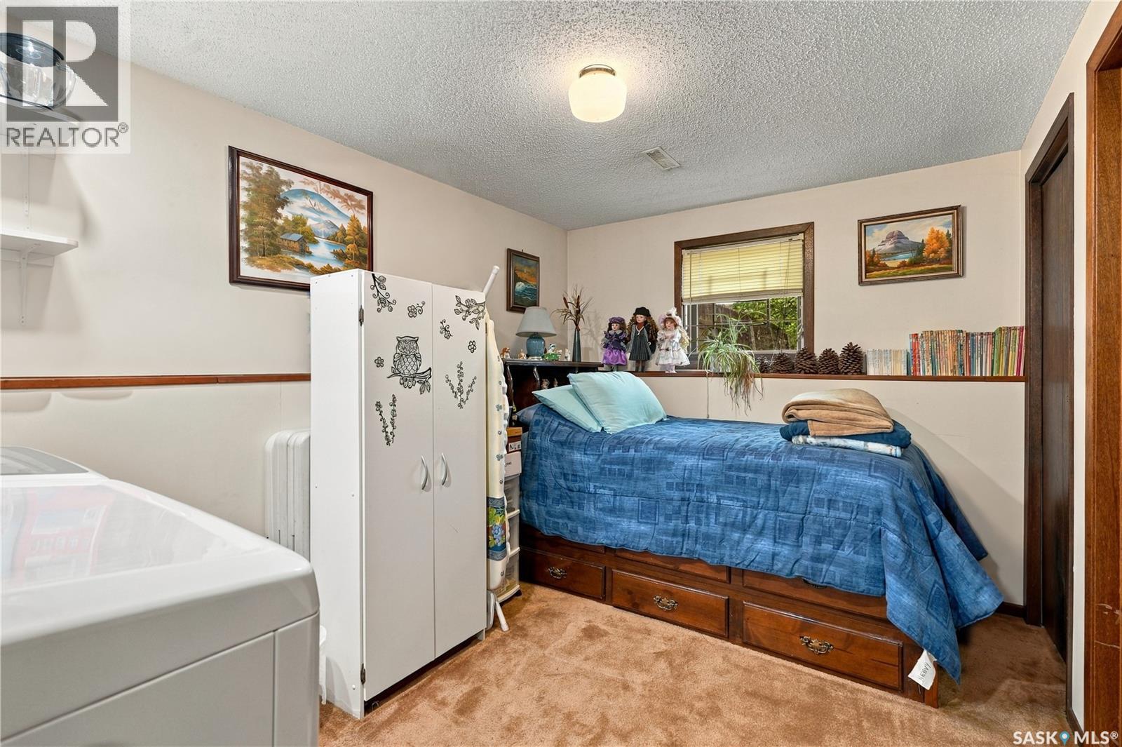 374 Thain Crescent Property Photo 27
