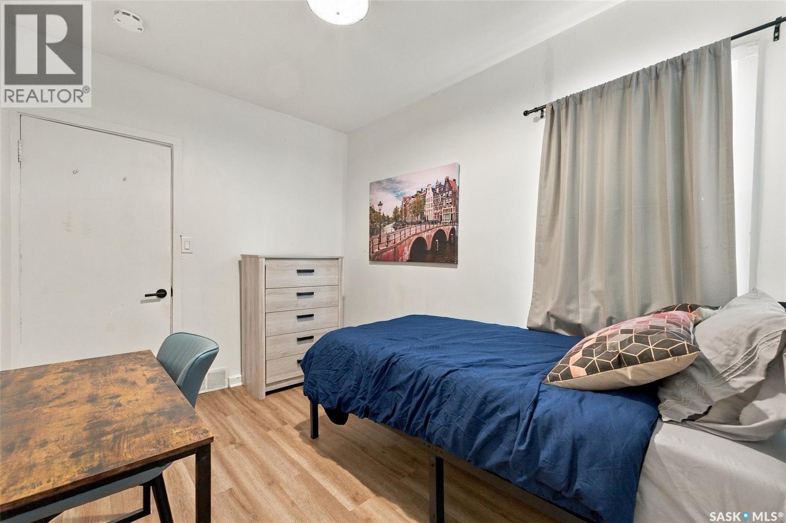 1116 12th Street E Property Photo 7