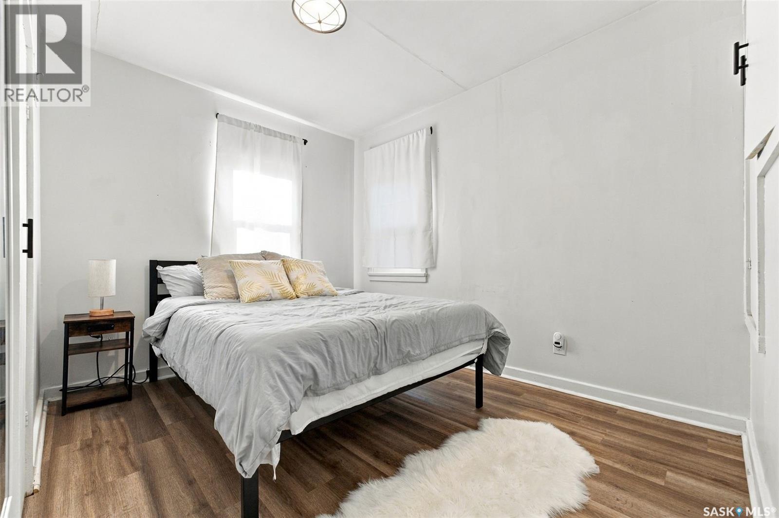 1116 12th Street E Property Photo 9