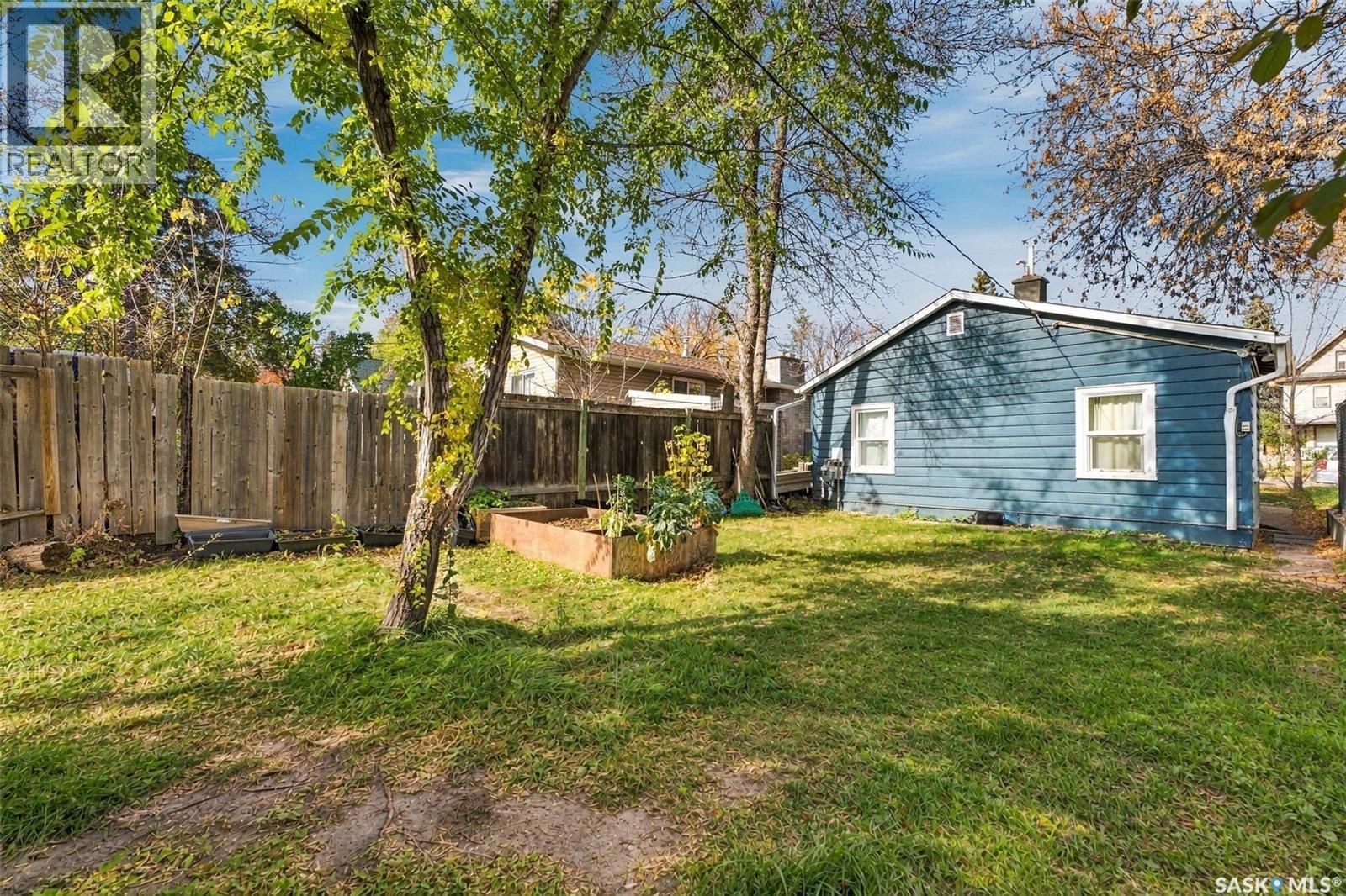 1116 12th Street E Property Photo 14