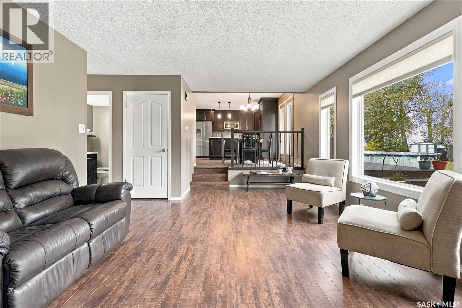 65 Meadow Road Property Photo 12