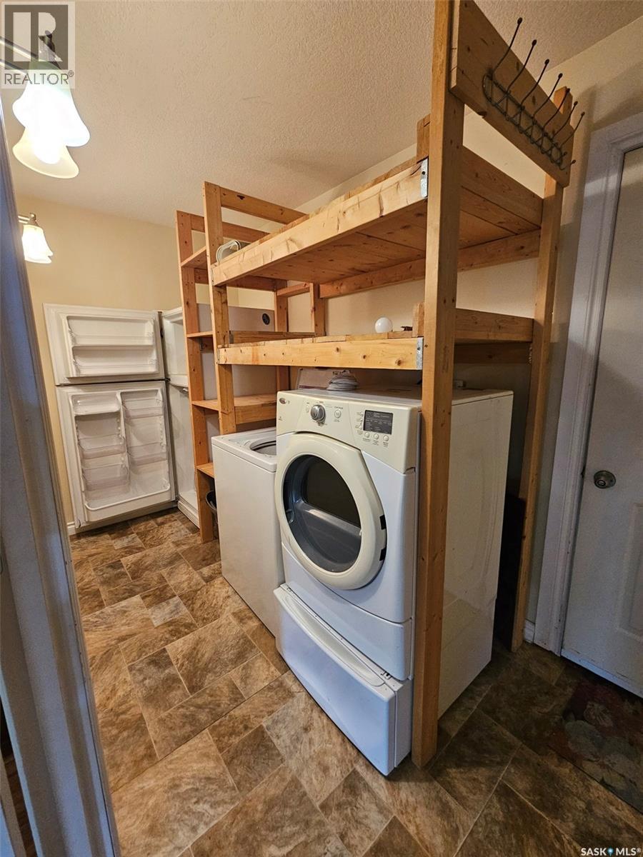 218 7th Street W Property Photo 14