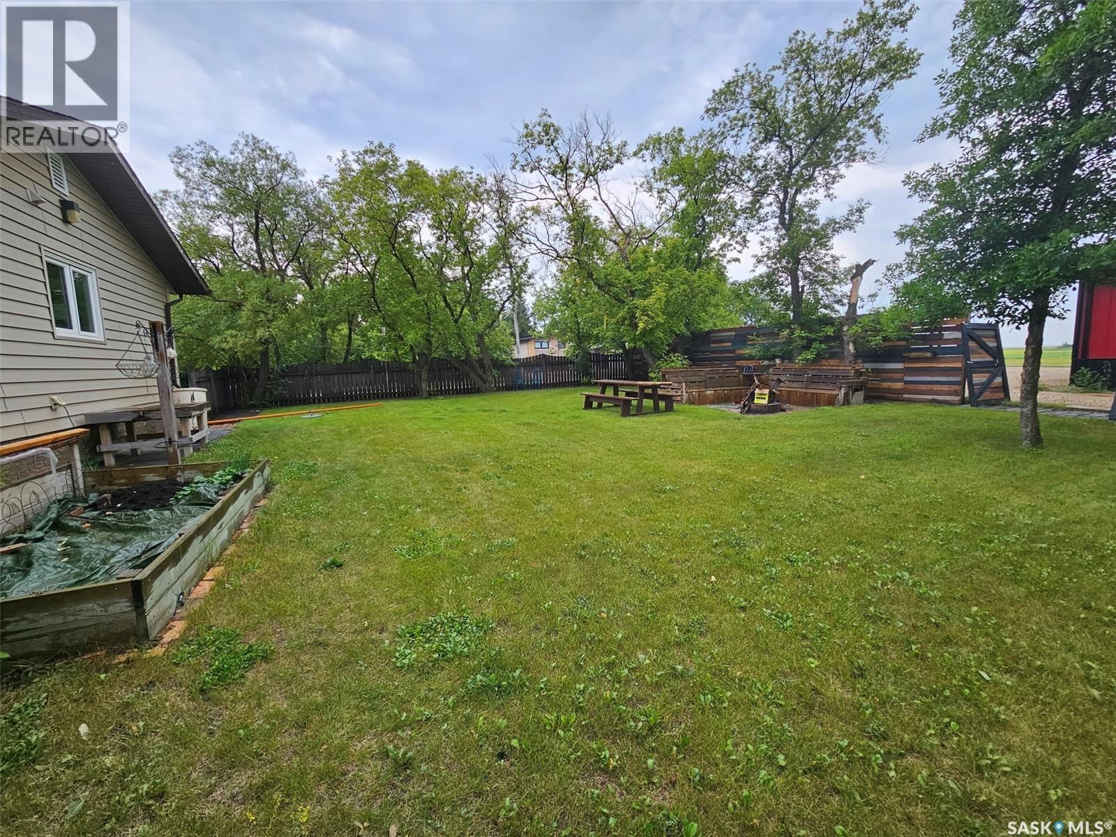 218 7th Street W Property Photo 17