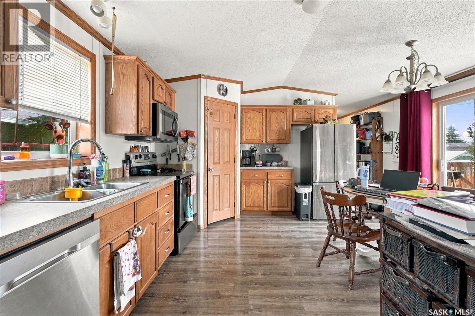 305 5th Avenue Property Photo 8