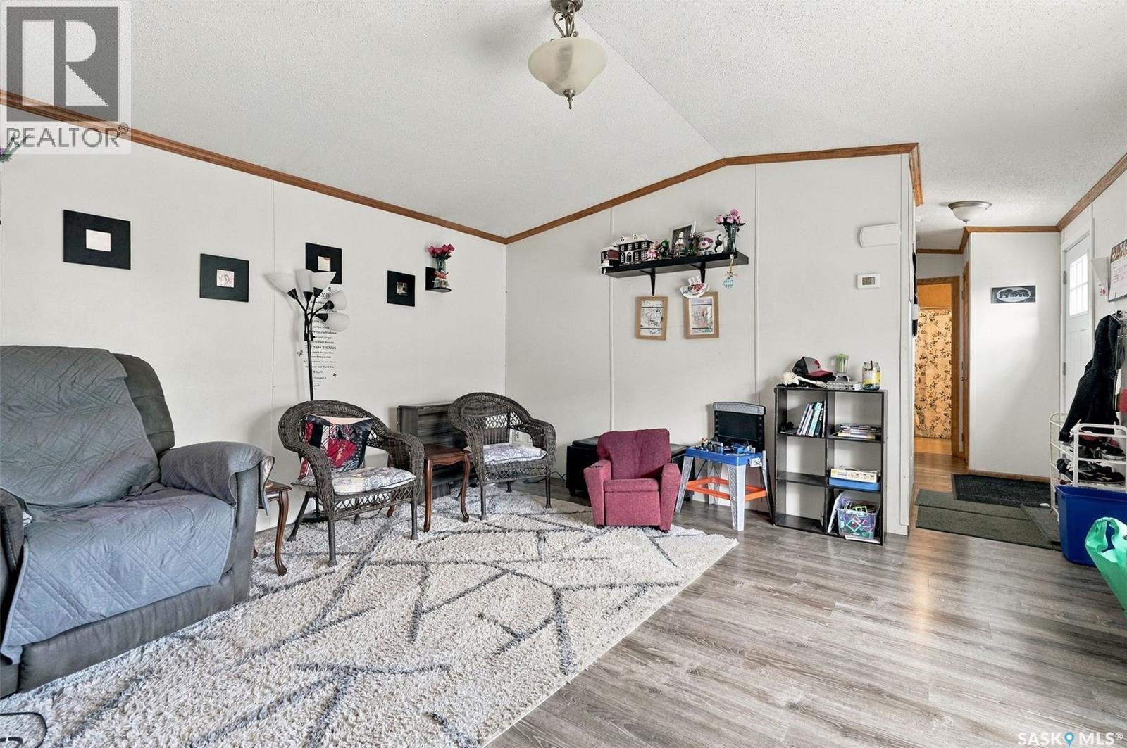 305 5th Avenue Property Photo 9