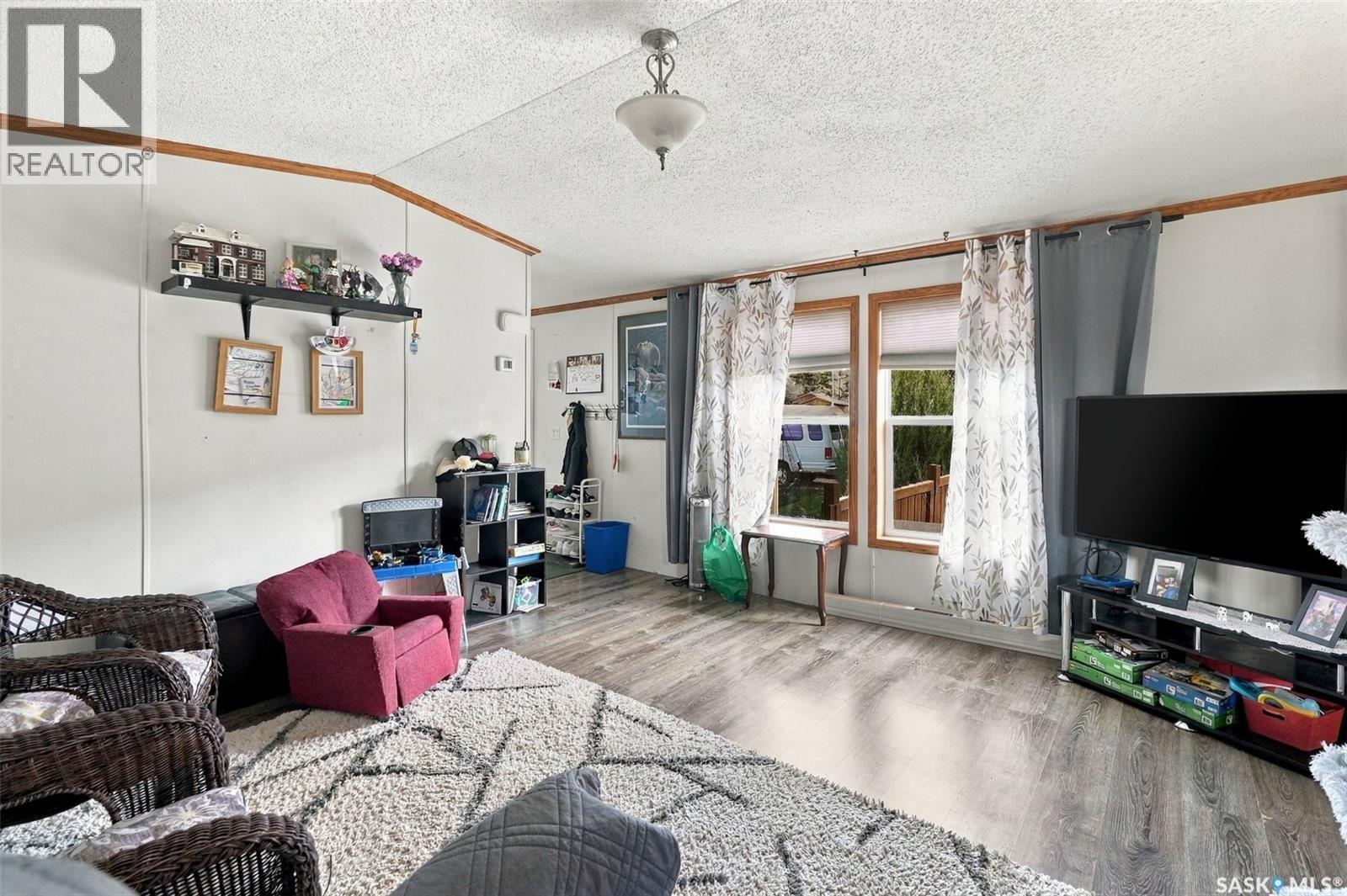 305 5th Avenue Property Photo 10