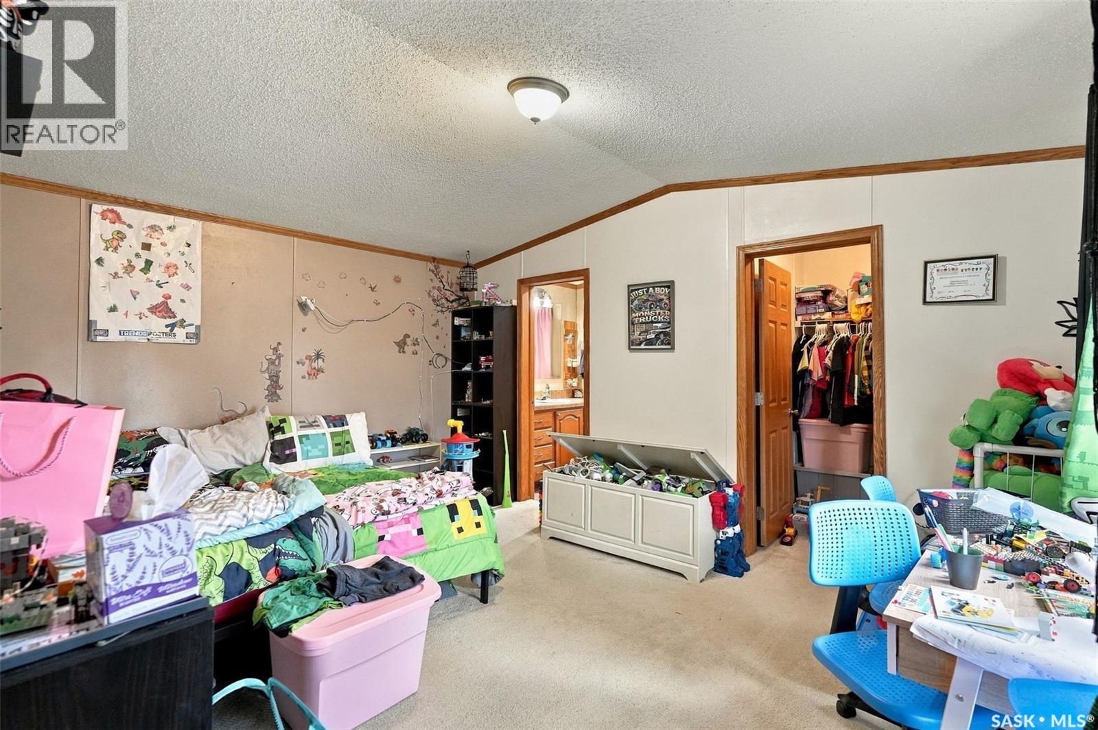 305 5th Avenue Property Photo 13