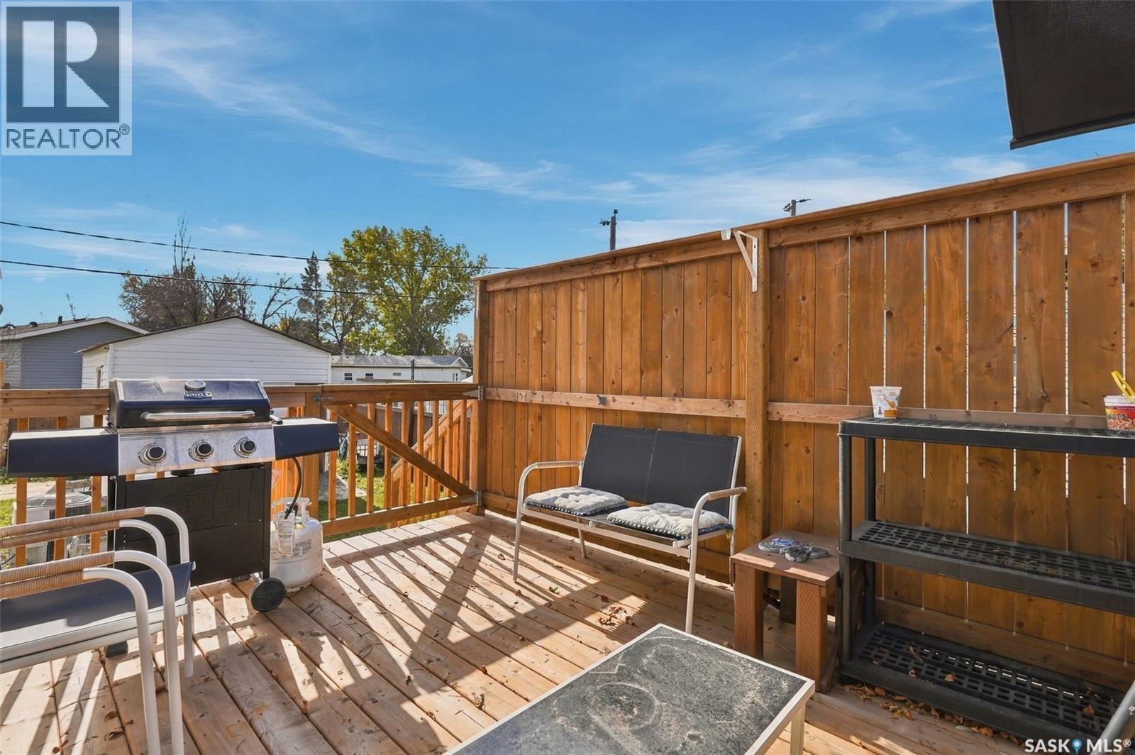 305 5th Avenue Property Photo 24