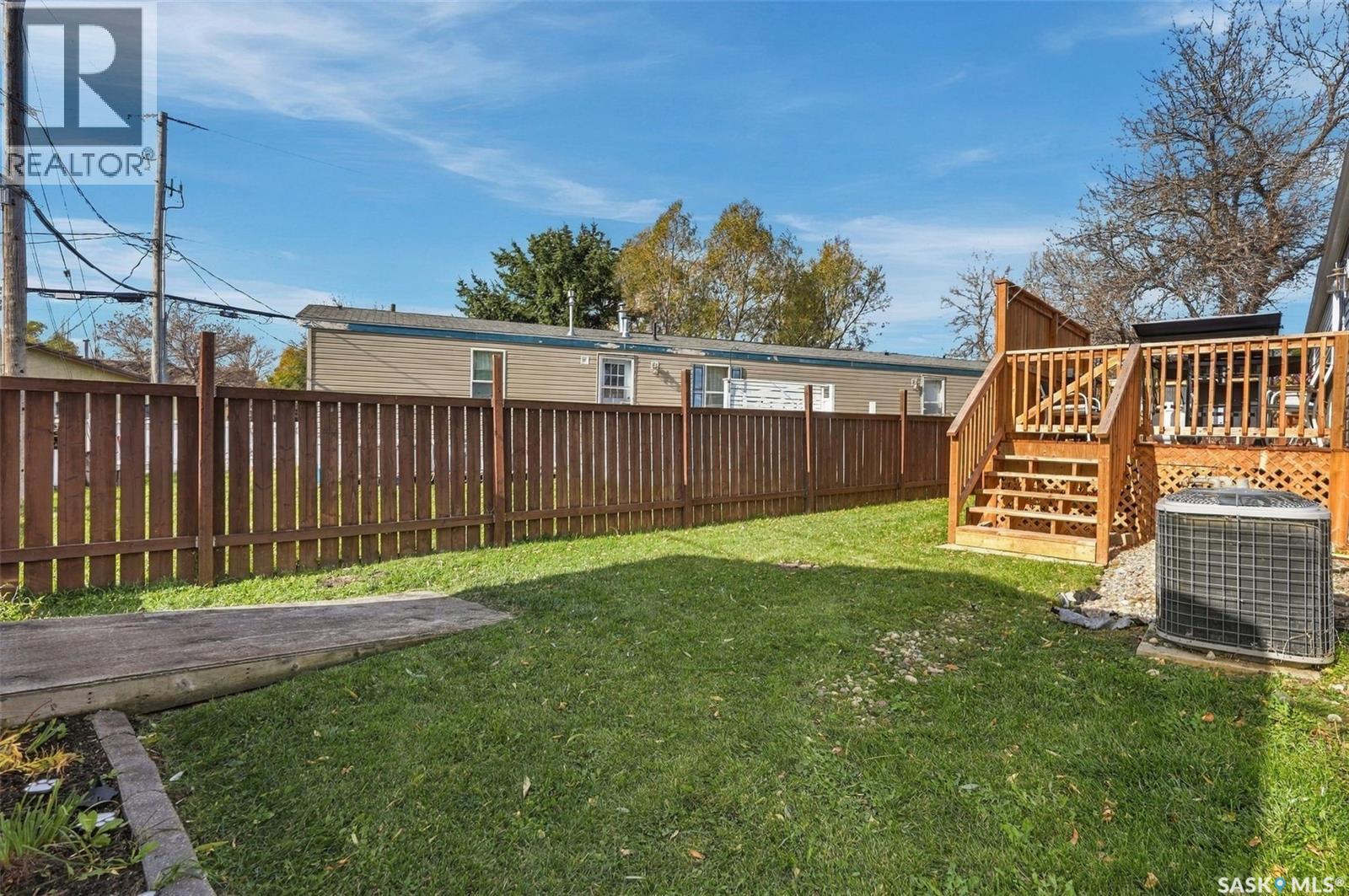 305 5th Avenue Property Photo 27