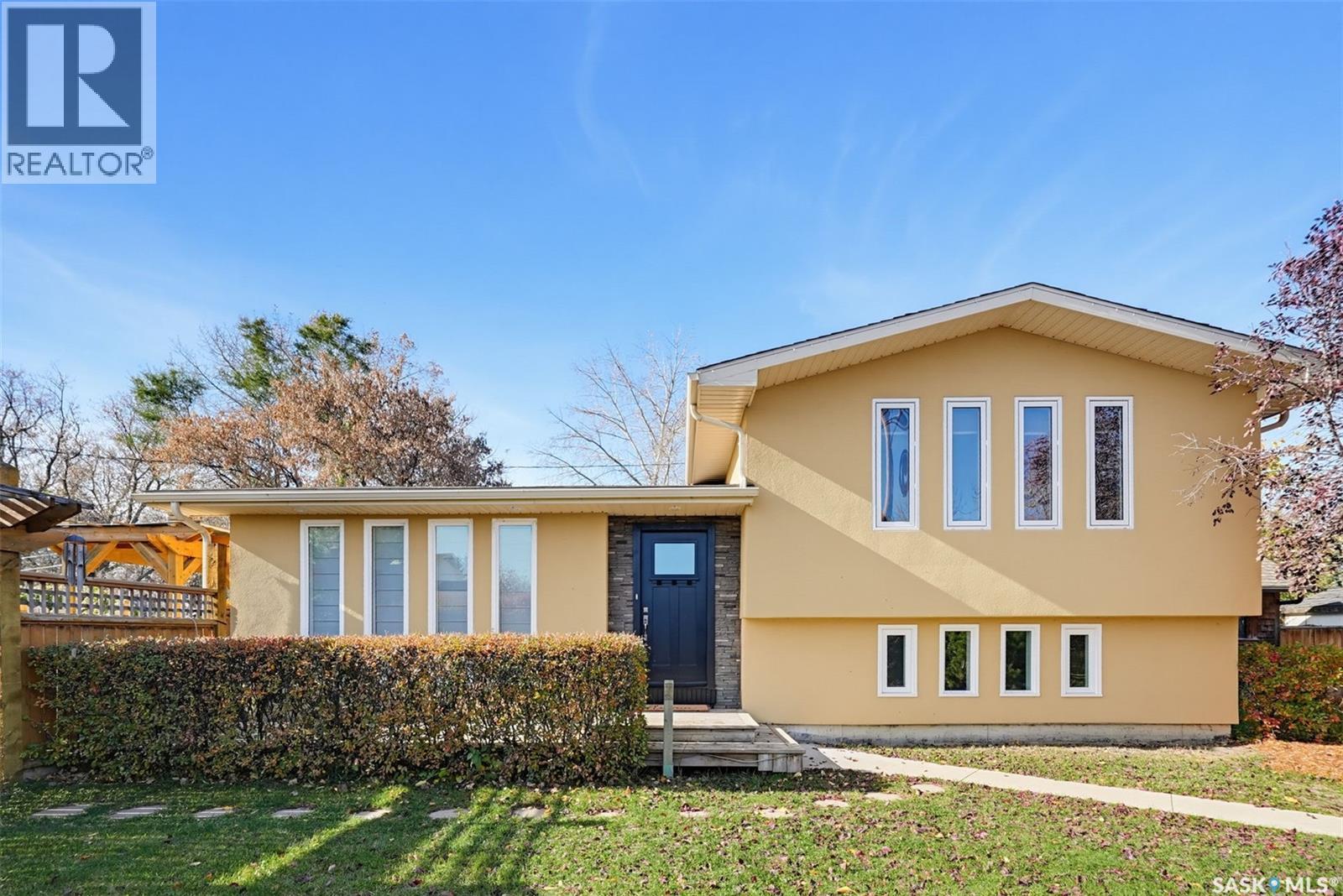 145 1st Street Property Photo 1