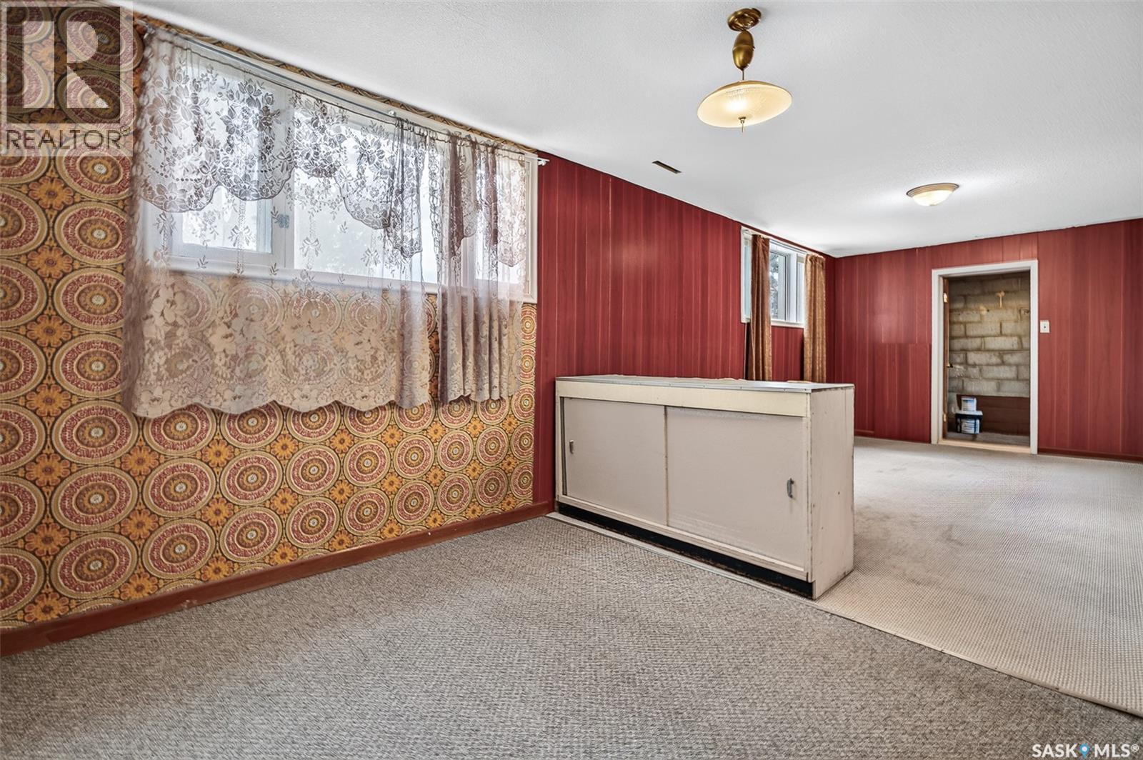 842 Grandview Street W Property Photo 50