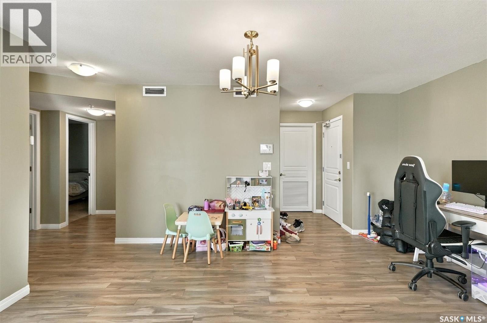 5105 110 Willis Crescent Property Photo 11
