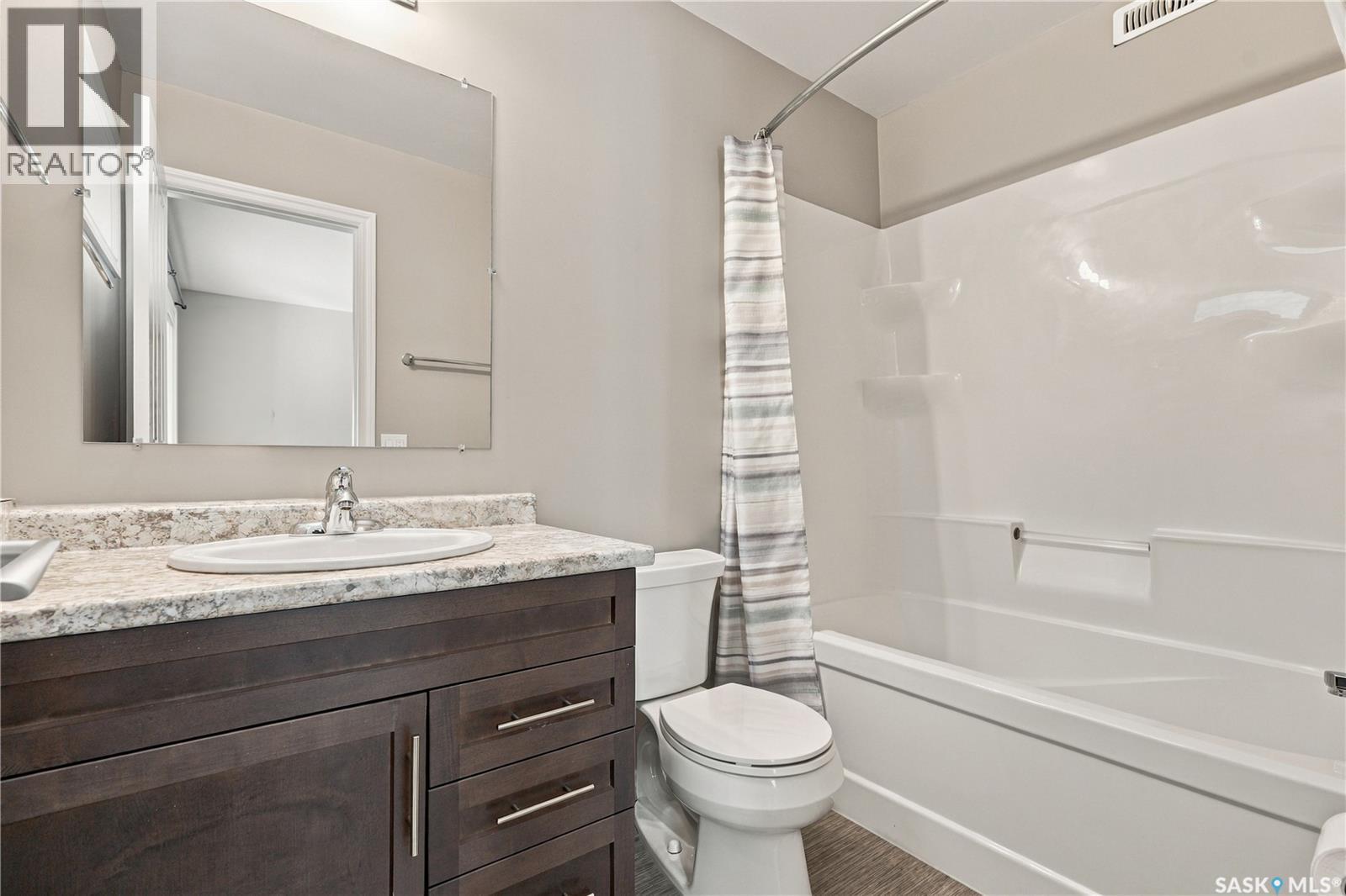 317 G Avenue S Property Photo 19