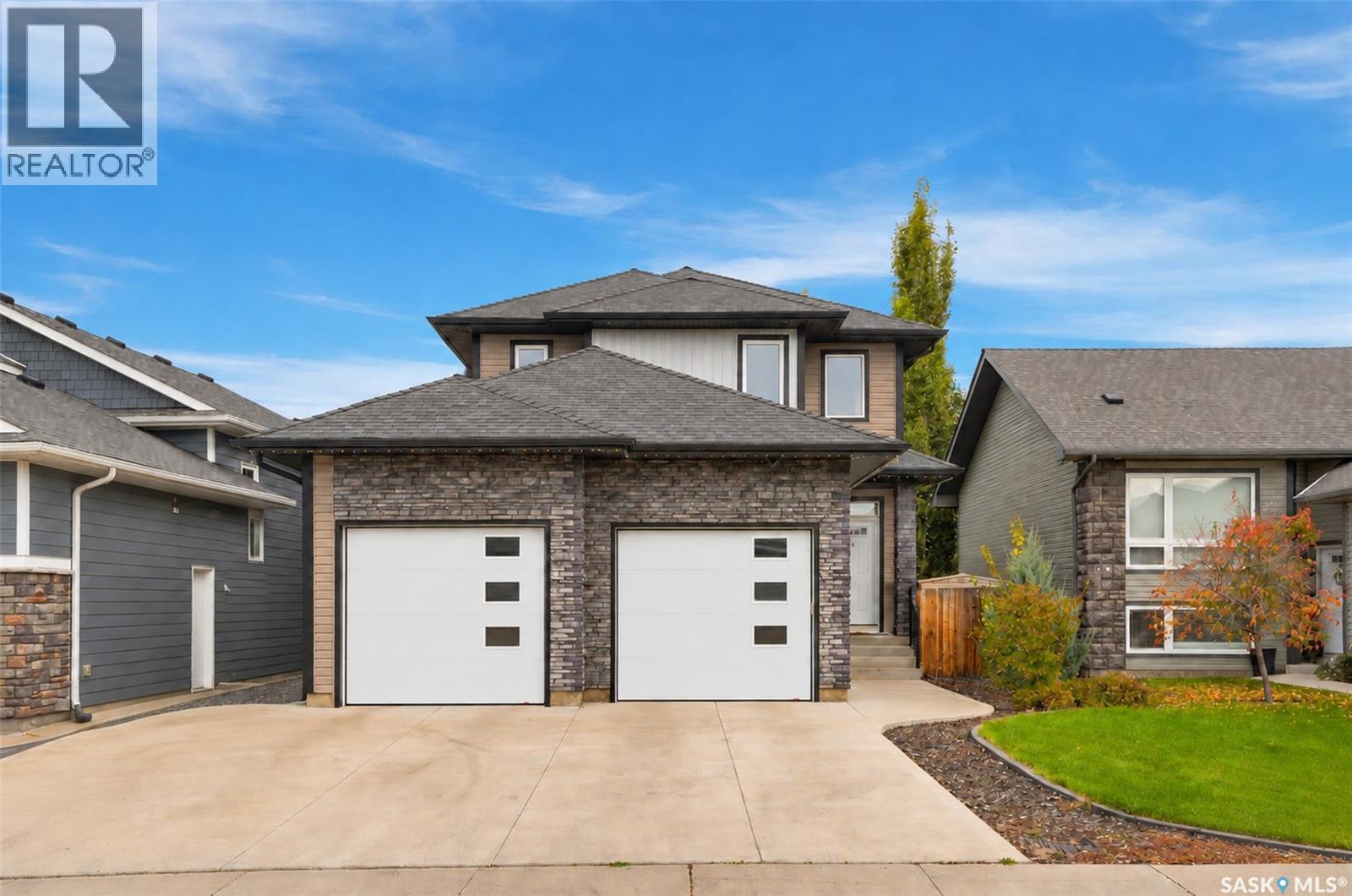 1415 Pringle Crescent Property Photo 1