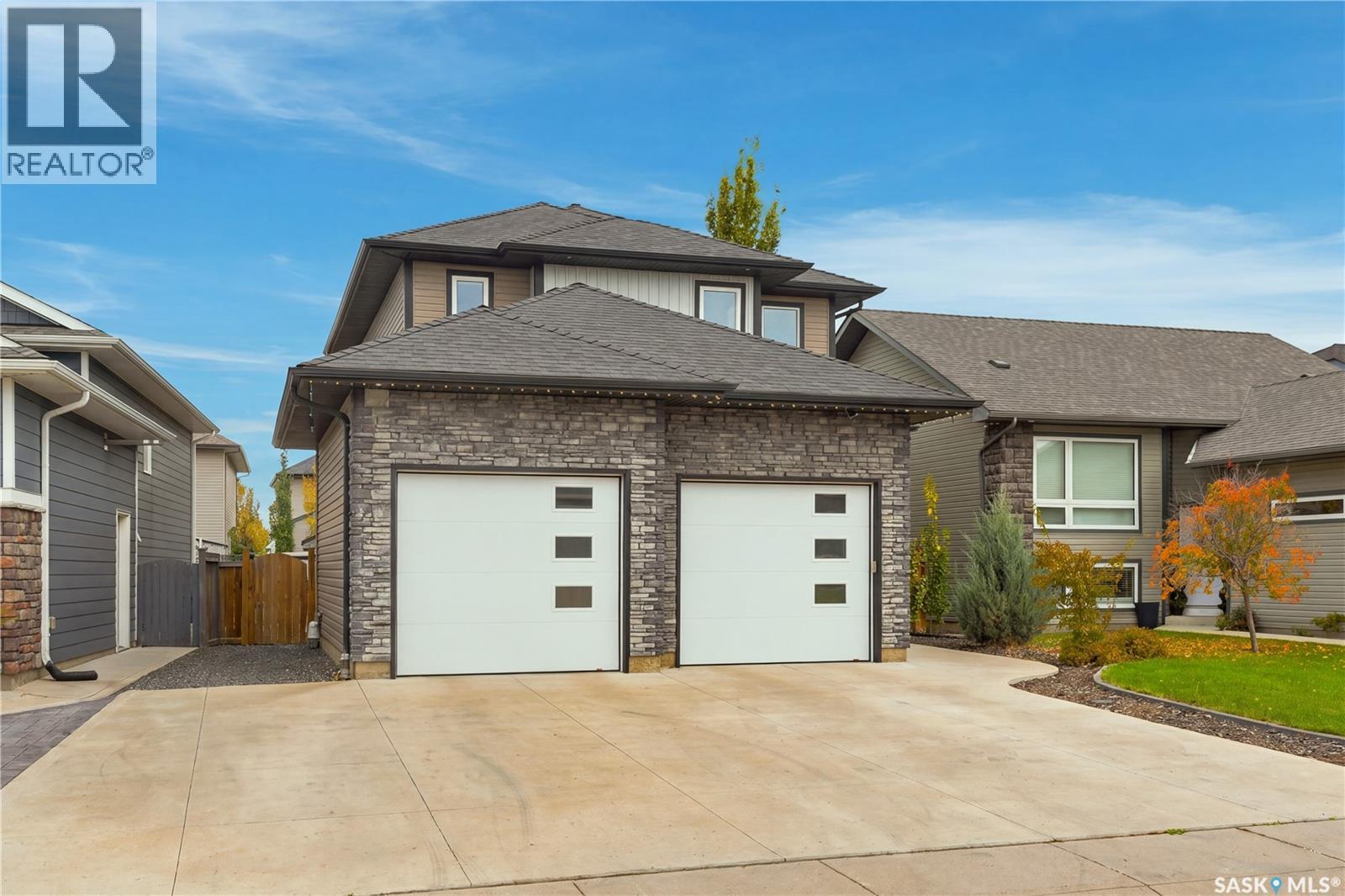 1415 Pringle Crescent Property Photo 2