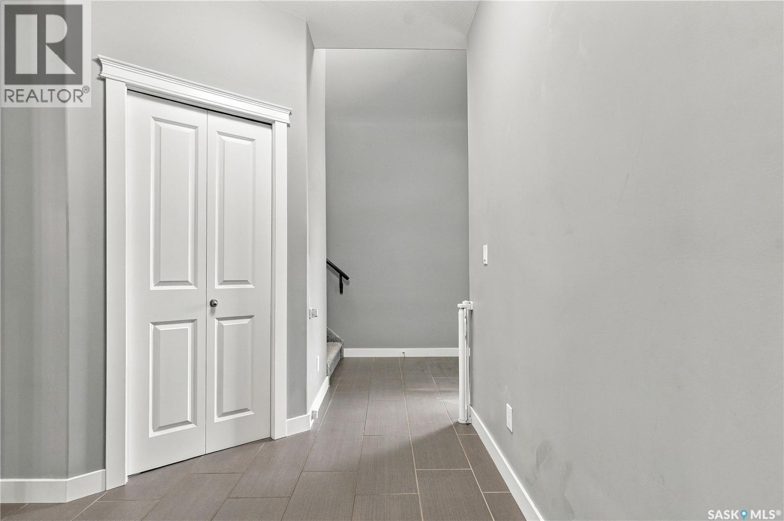 1415 Pringle Crescent Property Photo 3