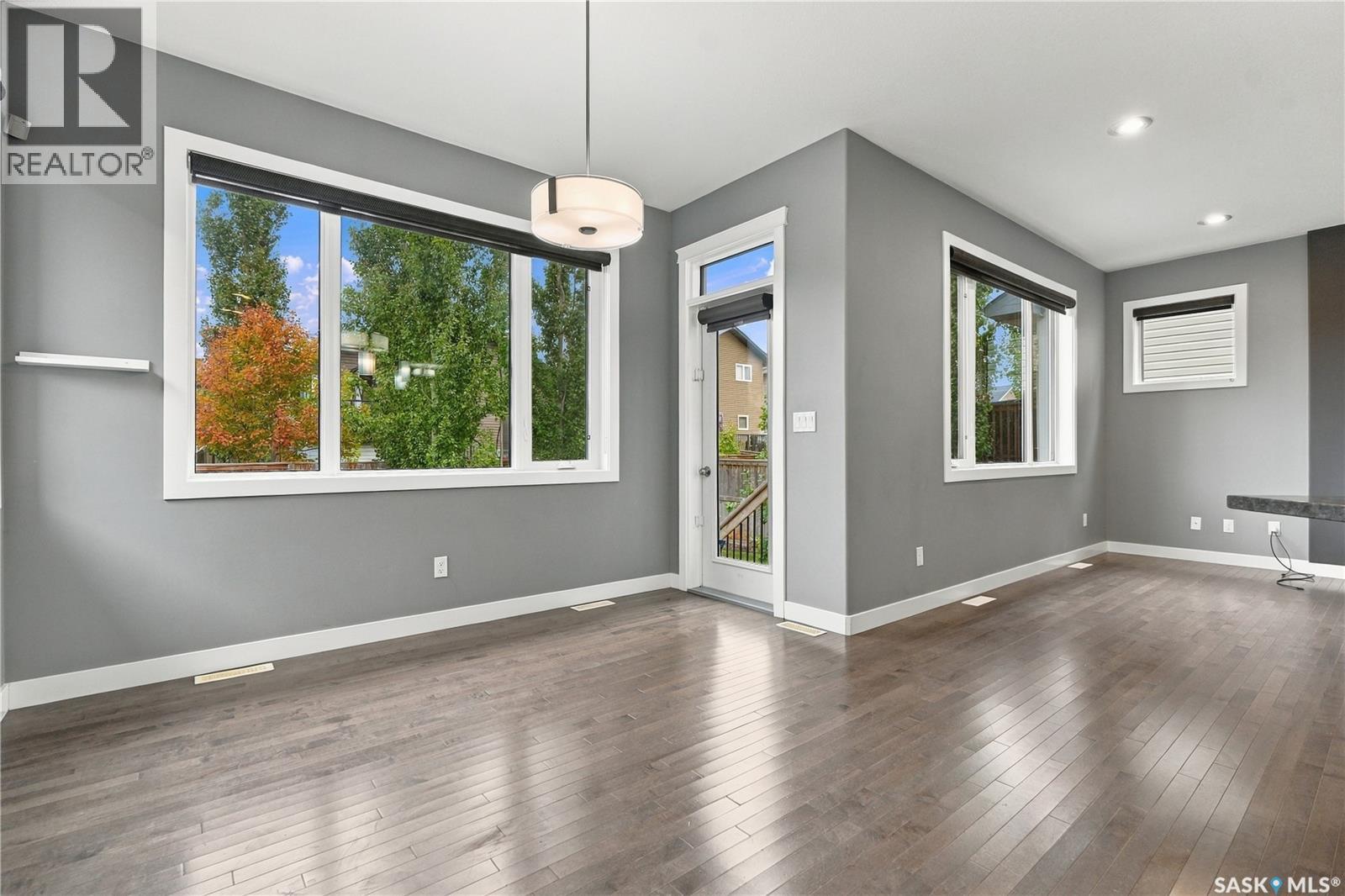 1415 Pringle Crescent Property Photo 17