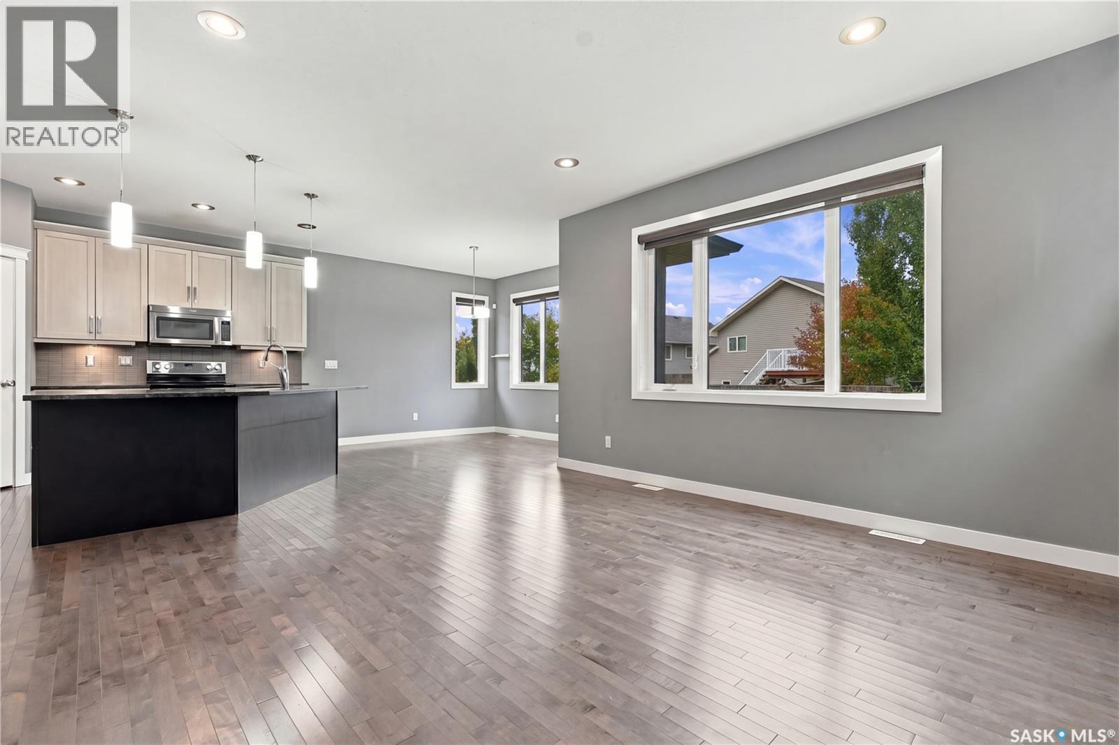 1415 Pringle Crescent Property Photo 24