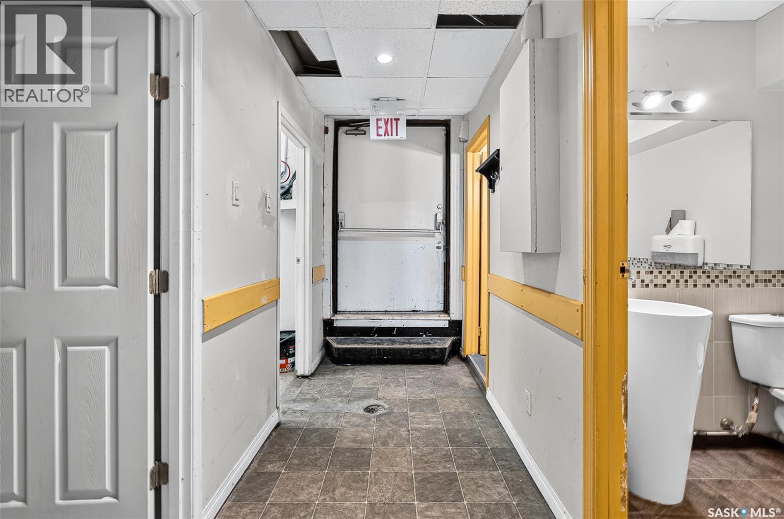 434 Athabasca Street E Property Photo 26