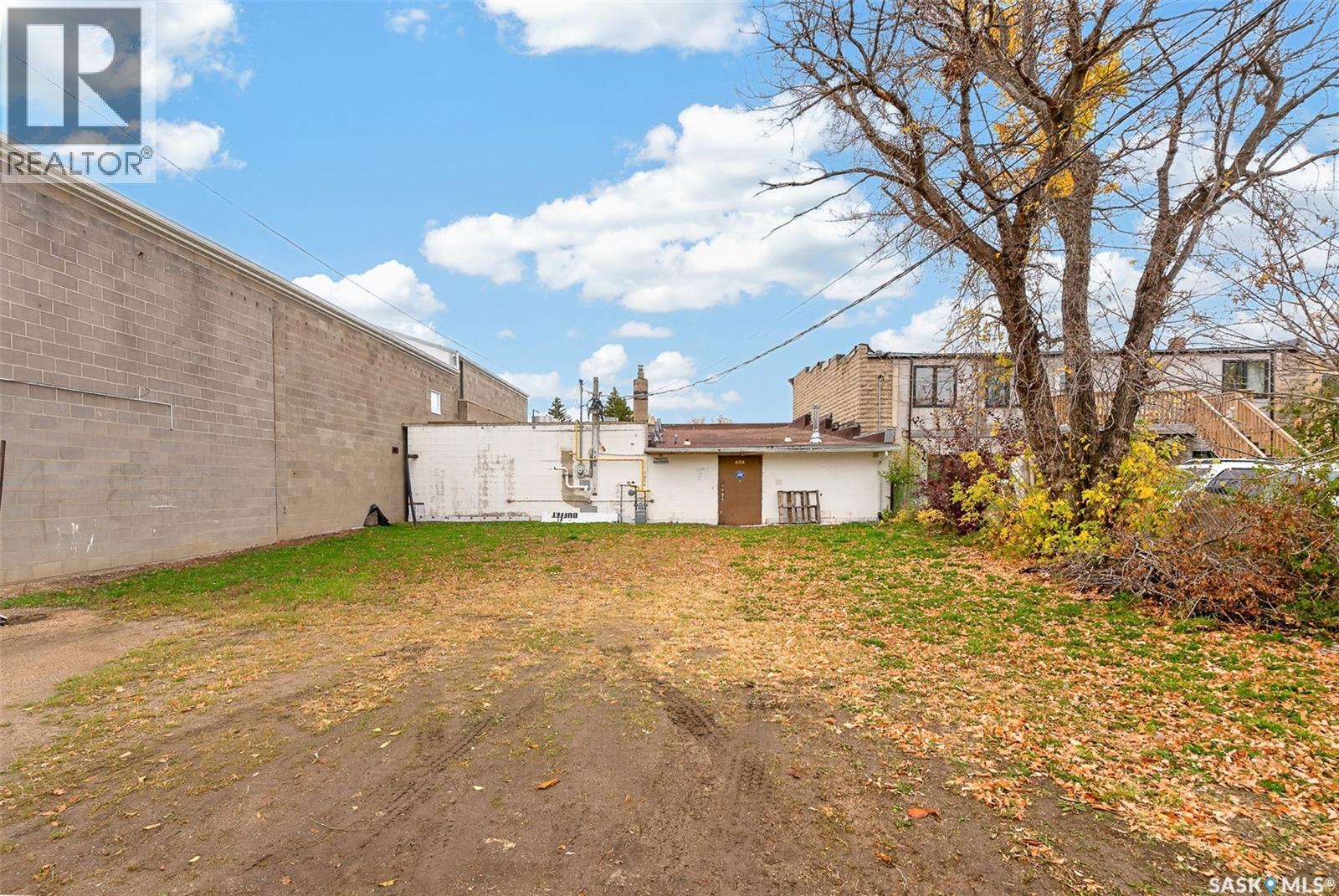 434 Athabasca Street E Property Photo 38