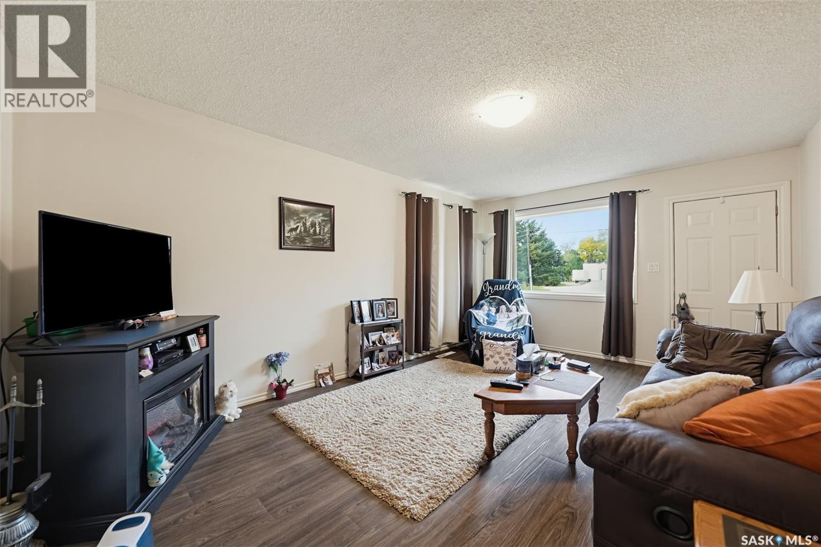 523 St Anthony Street Property Photo 3