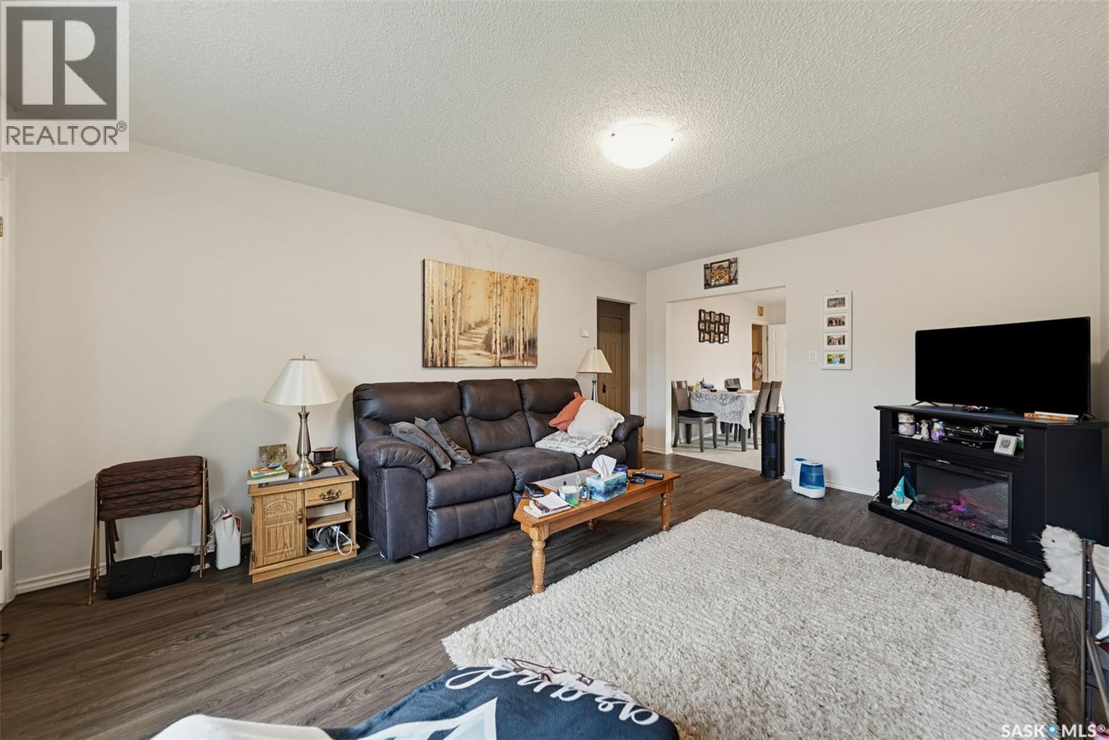 523 St Anthony Street Property Photo 4