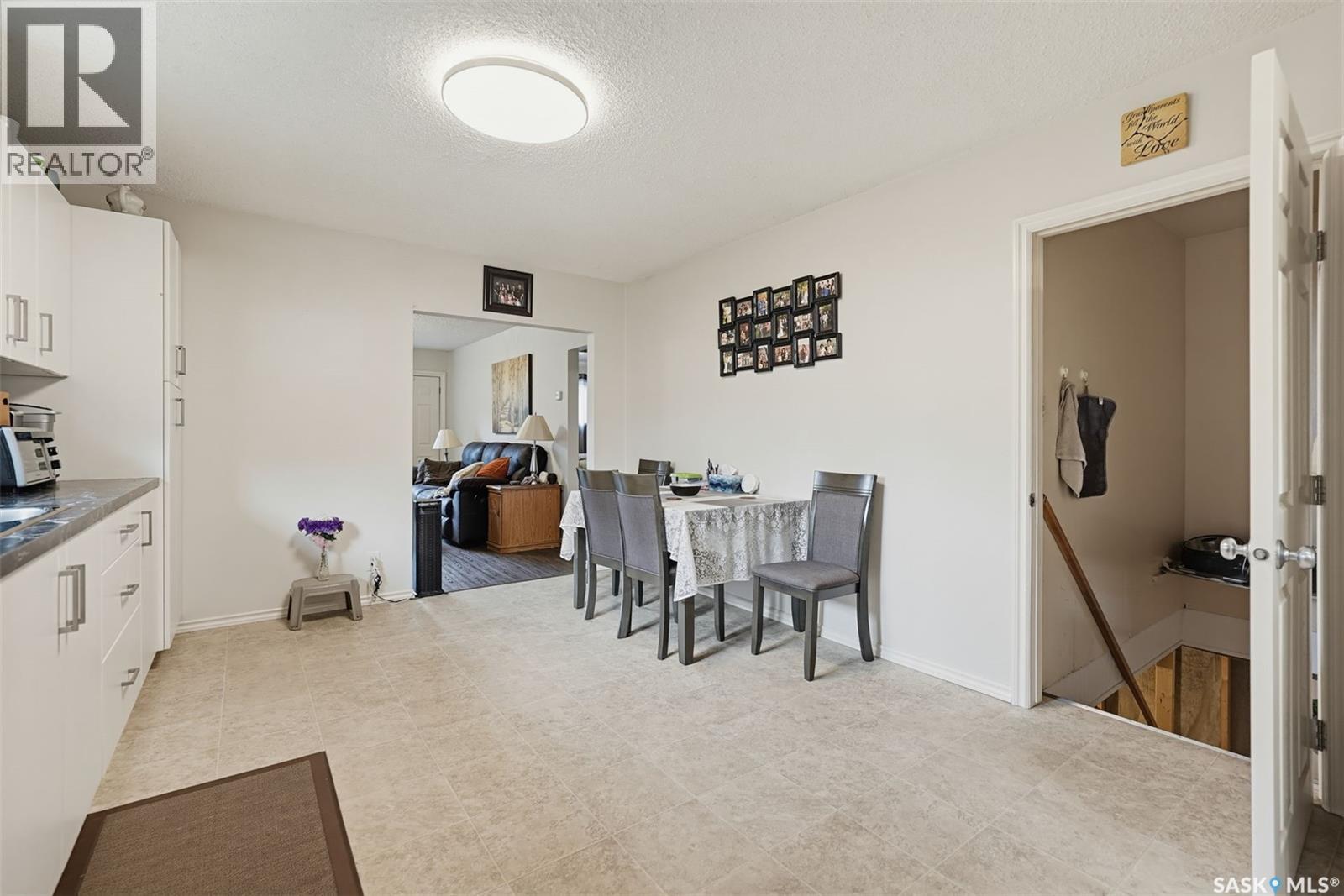 523 St Anthony Street Property Photo 8
