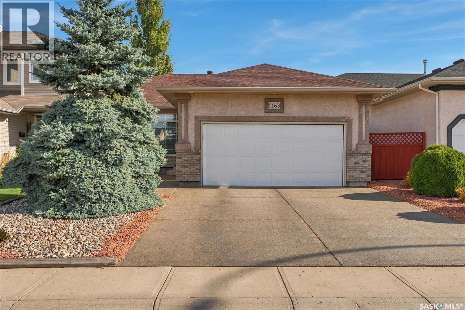 5163 Boswell CRESCENT Property Photo 1