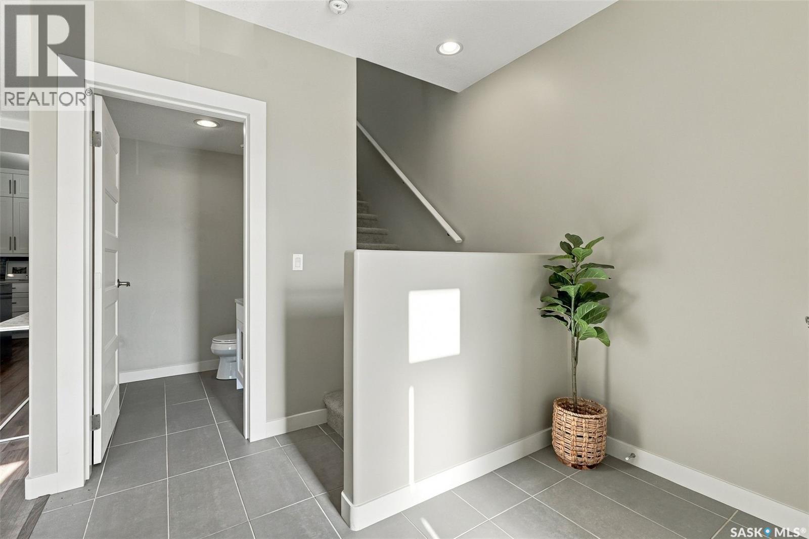 20 103 Willis Crescent Property Photo 5